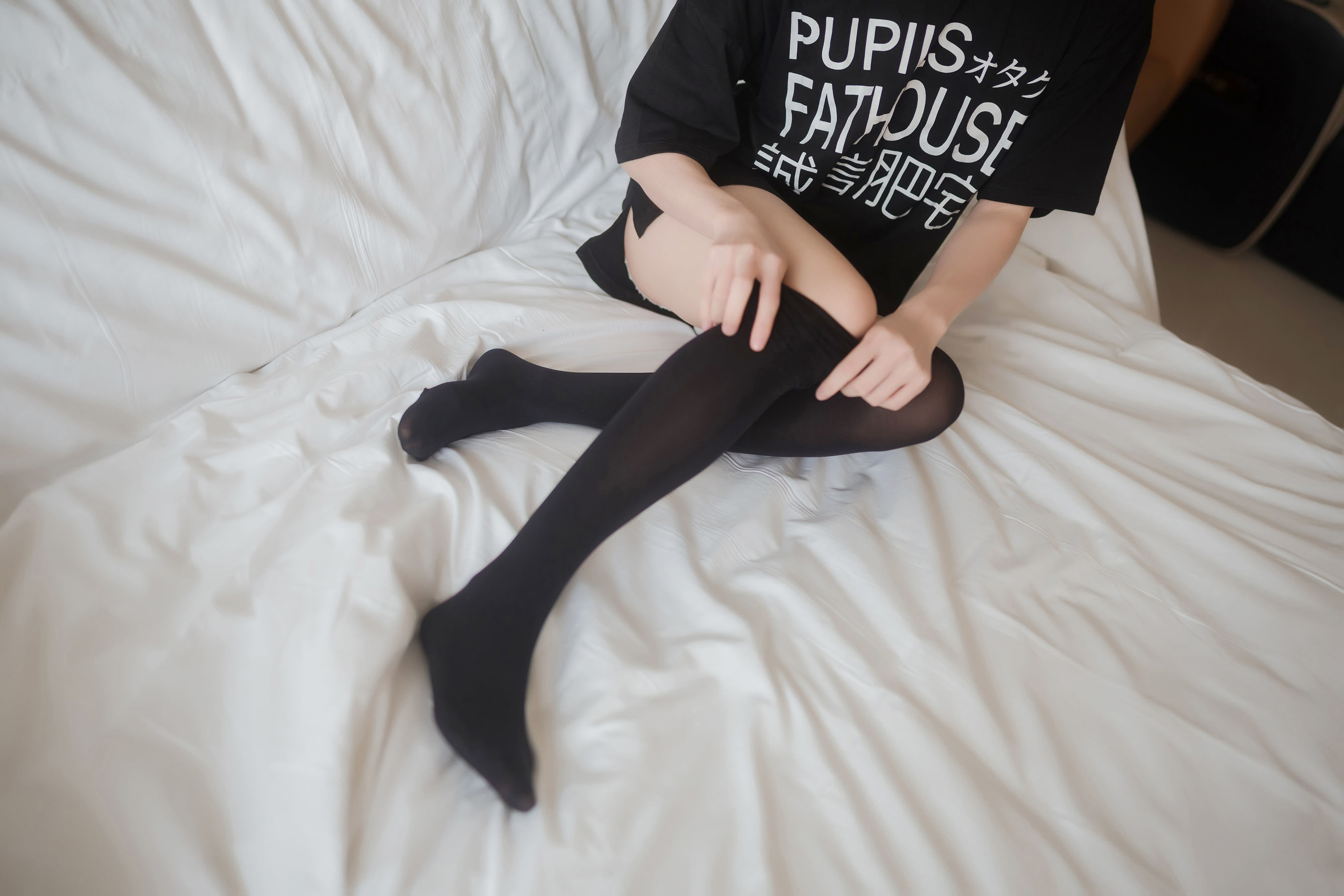 动漫博主Kitaro_绮太郎 – 半袖双马尾 [42P]