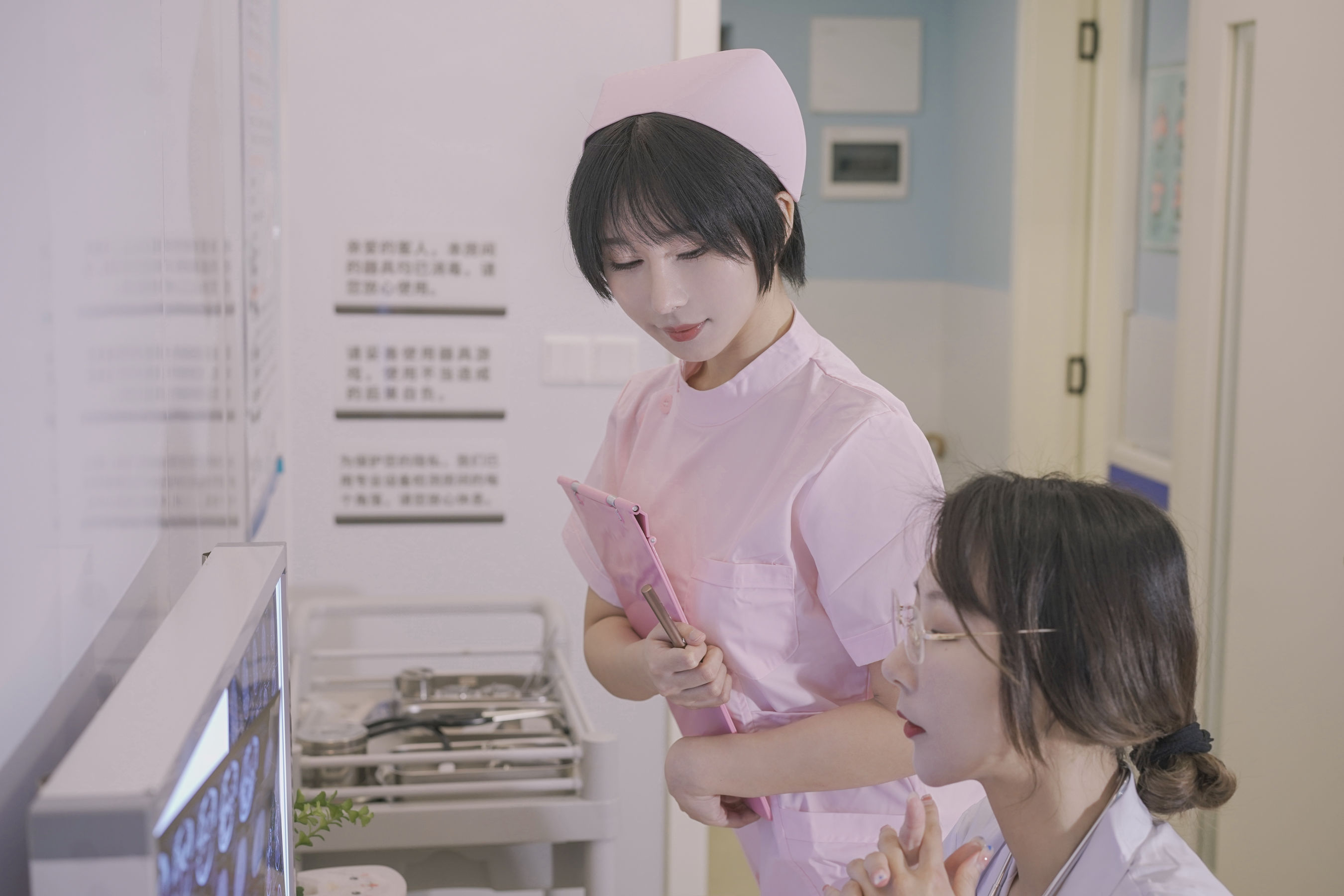 云溪溪&#038;奶桃桃 N47医护 [80P]