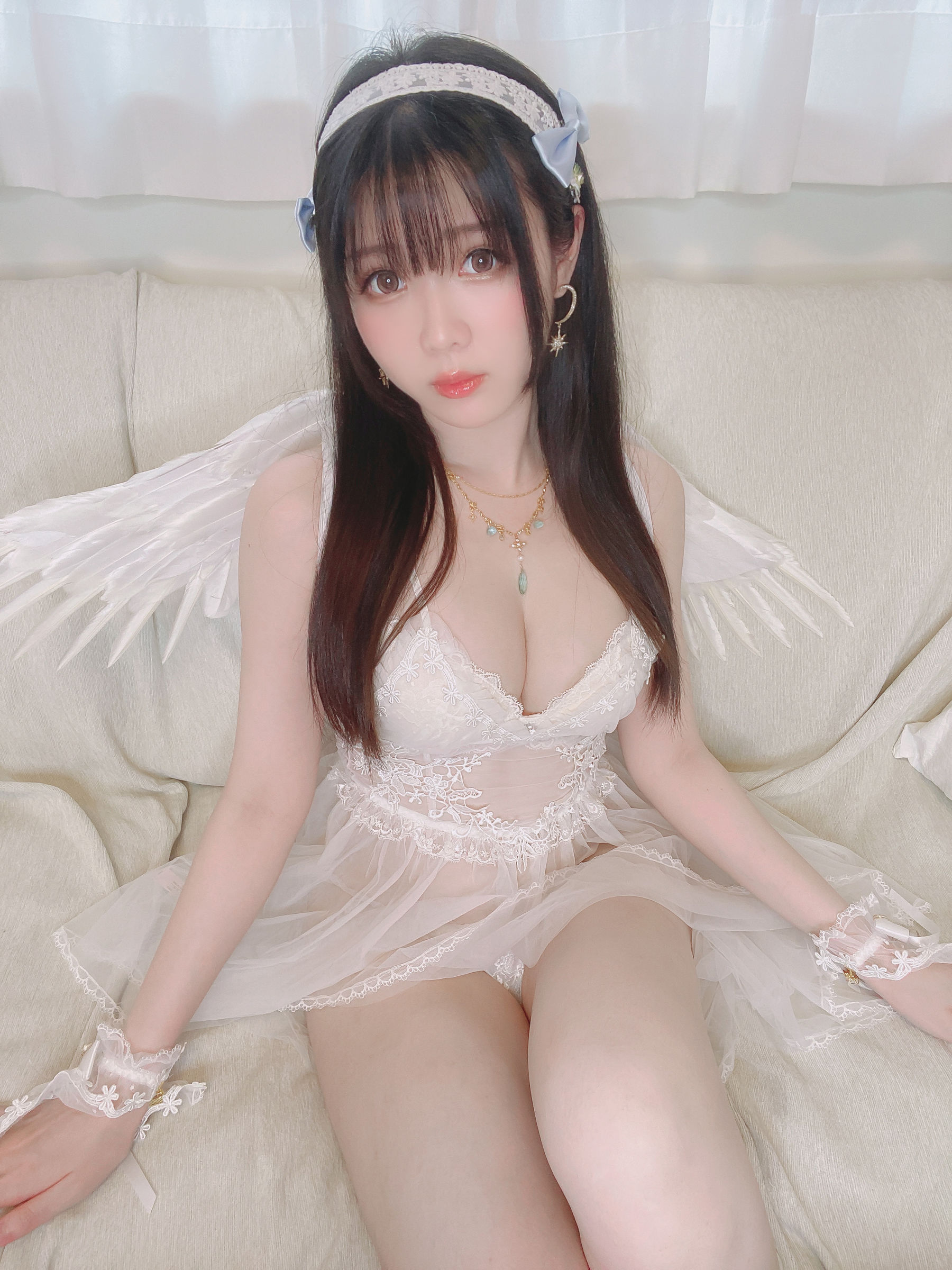 微博妹纸霜月shimo – 天使 [22P]