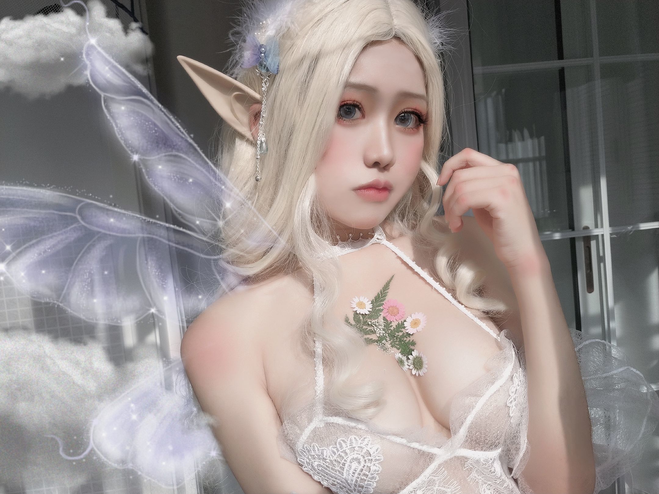 一笑芳香沁写真 少女与花 [25P]