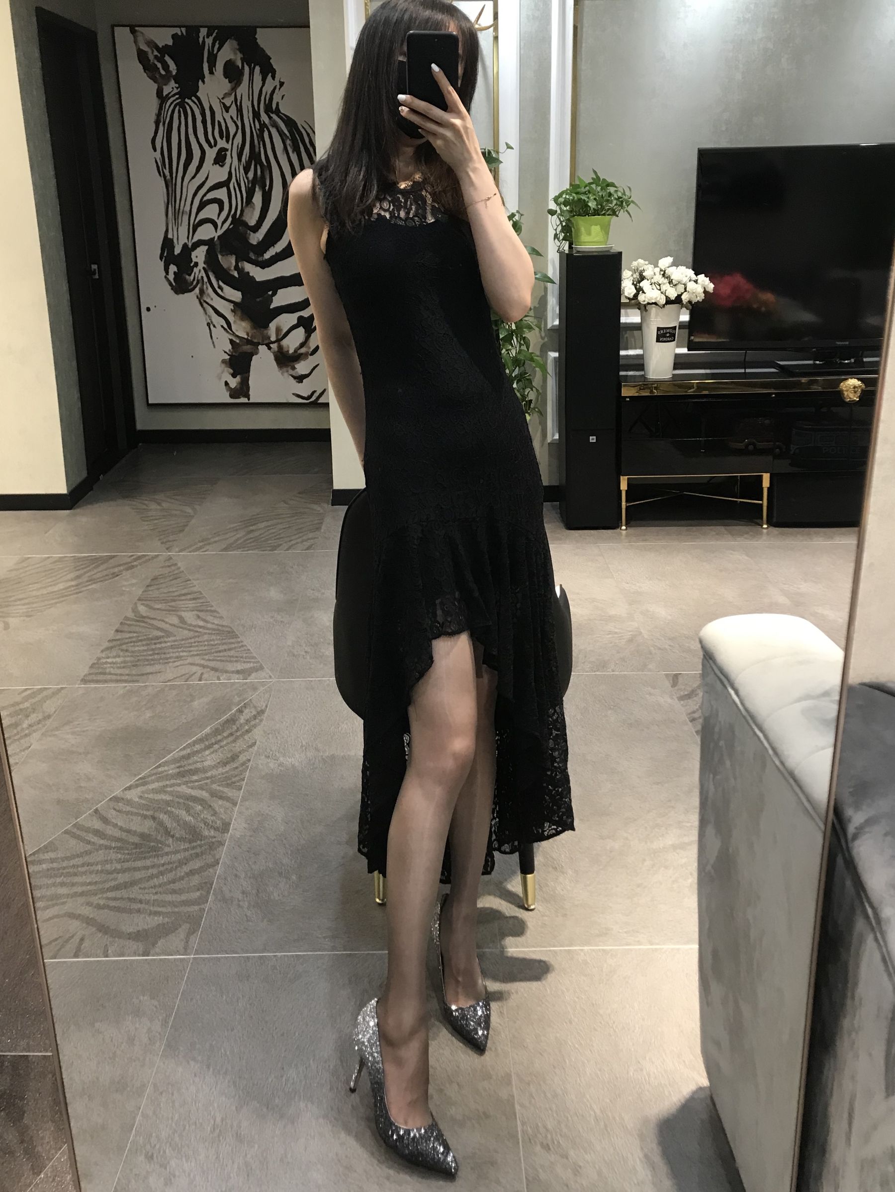 丝足博主麋鹿_Monroe 2020.05.14 名媛黑丝 [32P]