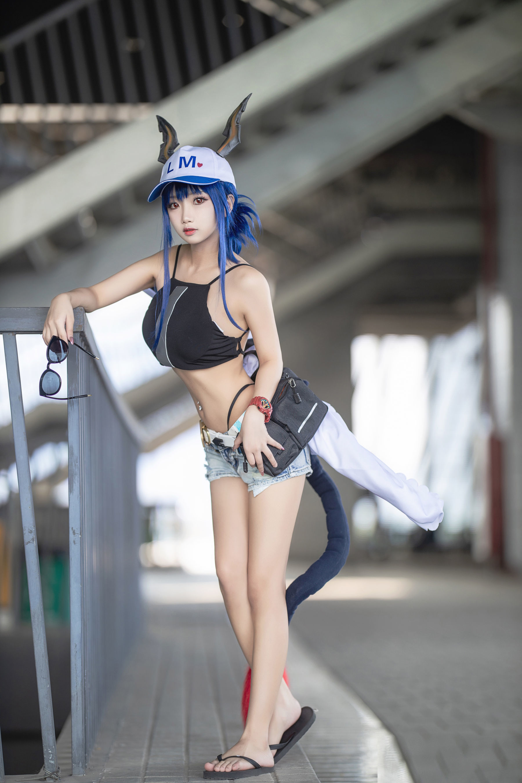 白嫩美少女鬼畜瑶 女游客c [13P]