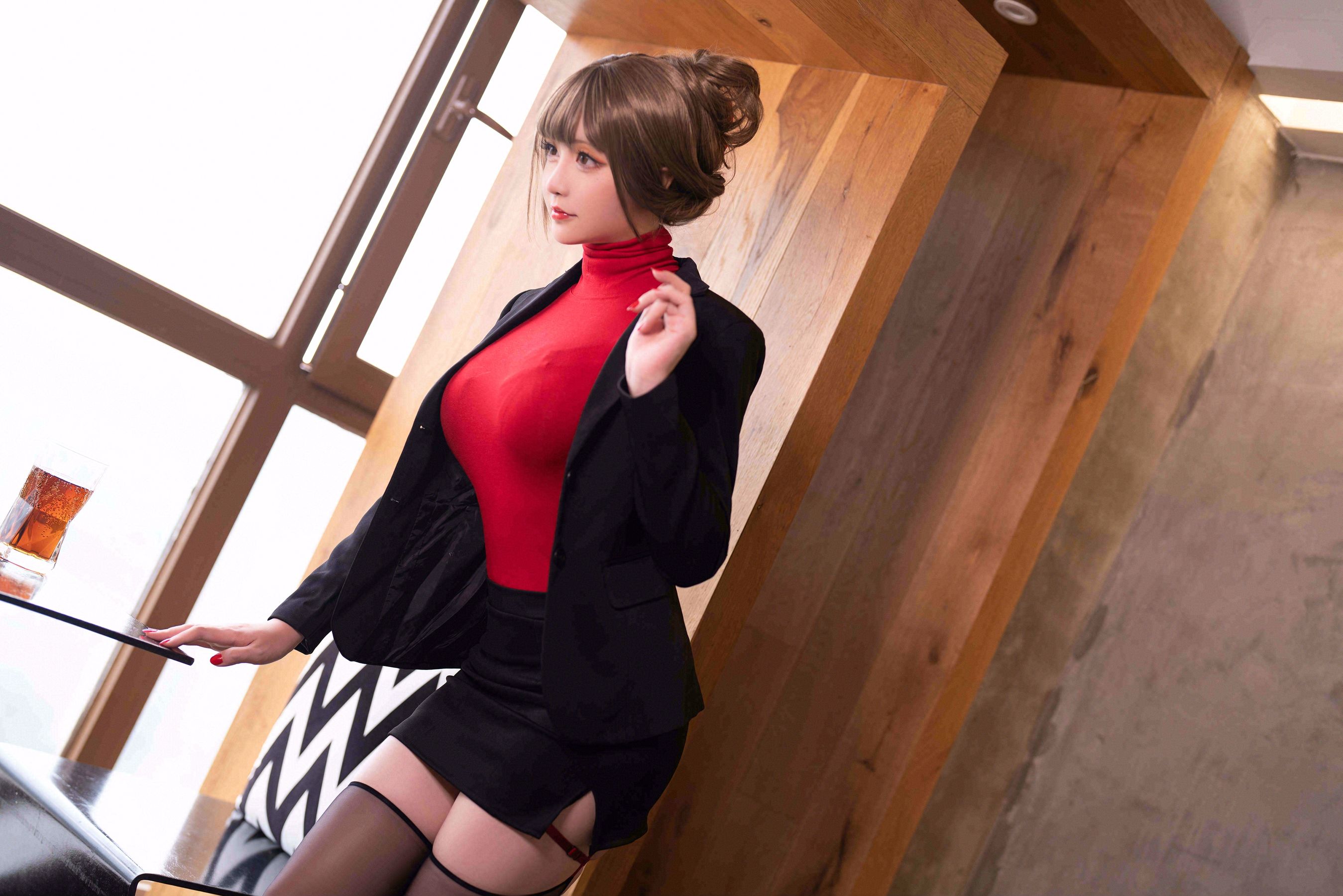 Coser小姐姐星之迟迟 – 约会OL [136P]