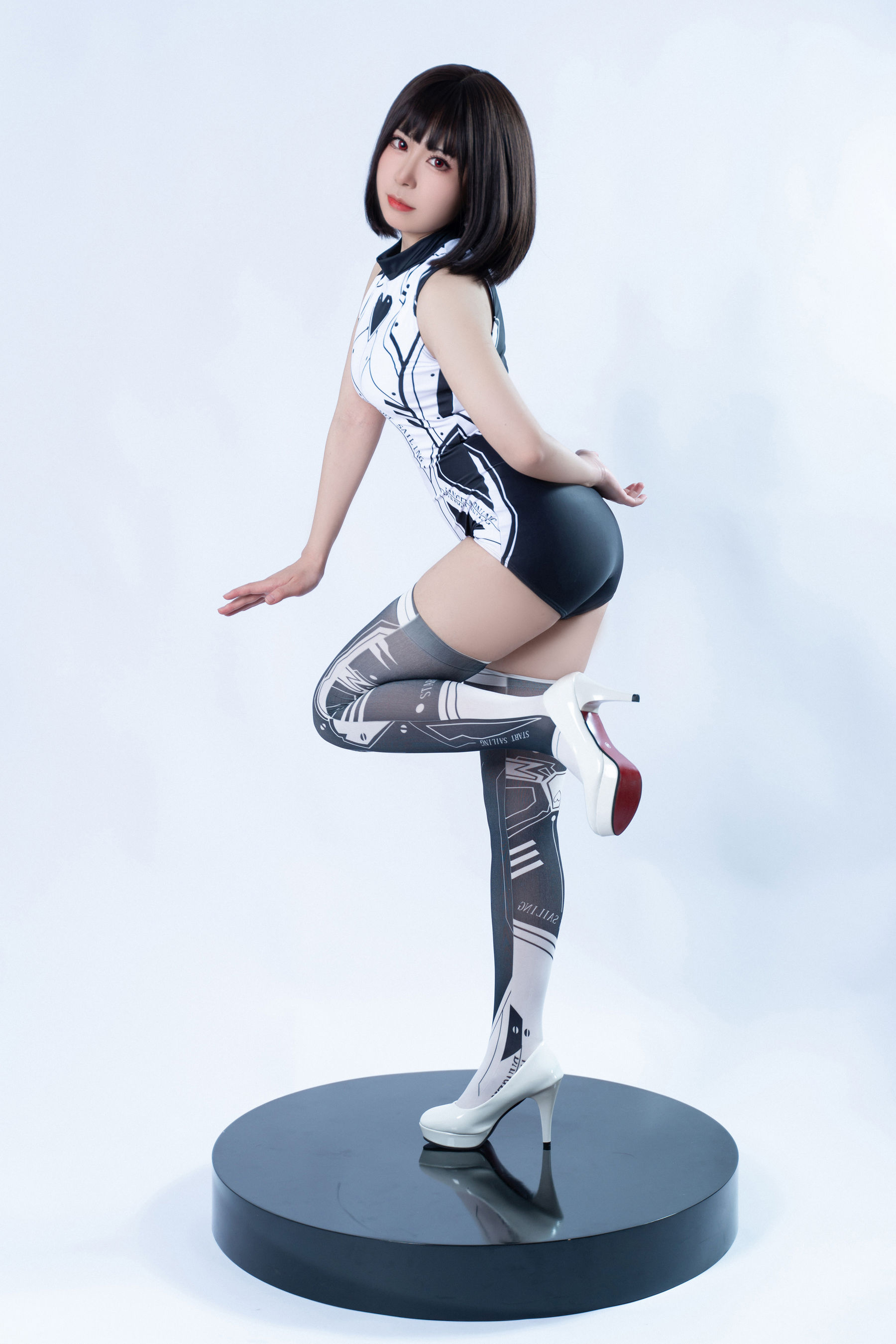 虎森森 – 战损死库水 [30P]