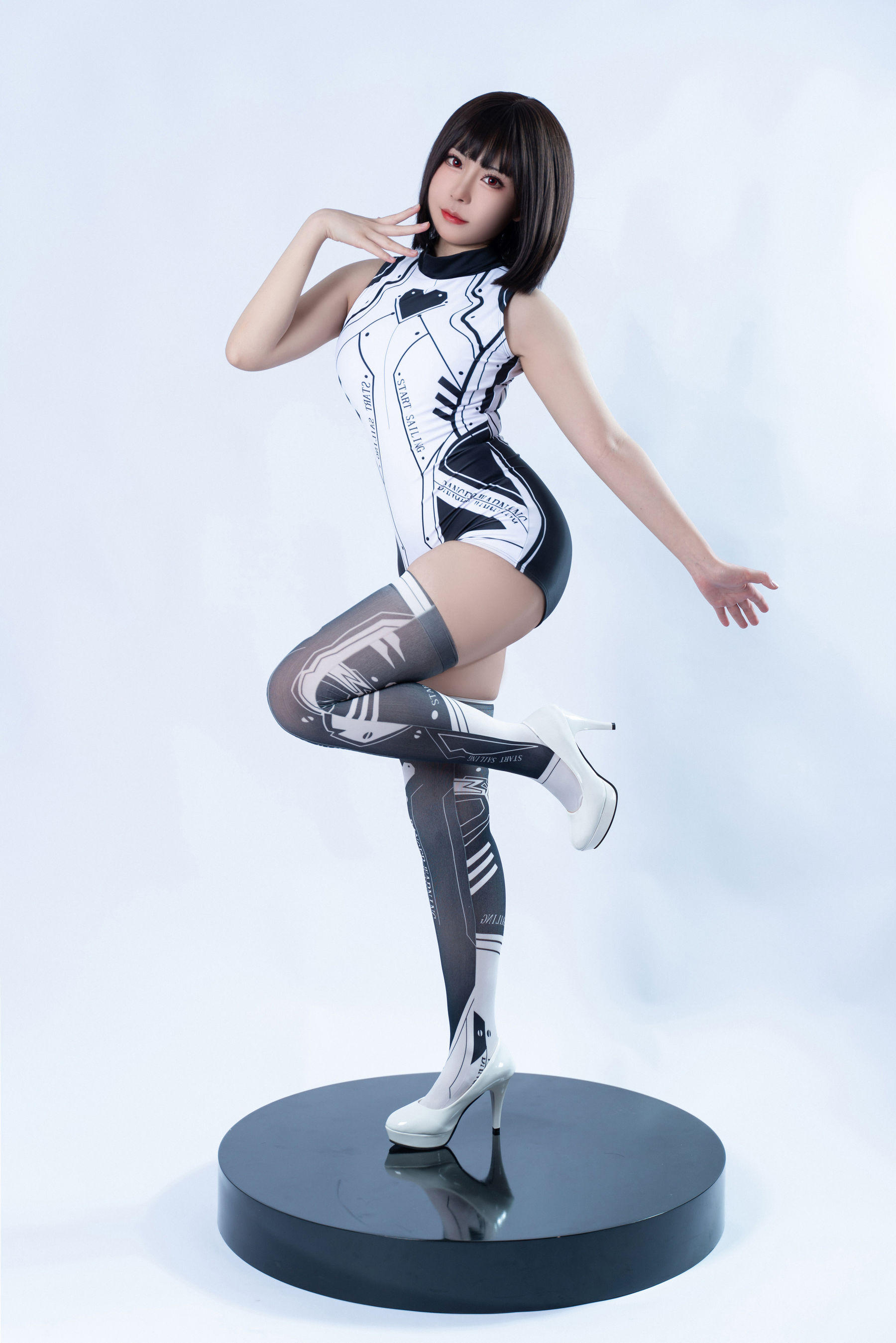 虎森森 – 战损死库水 [30P]