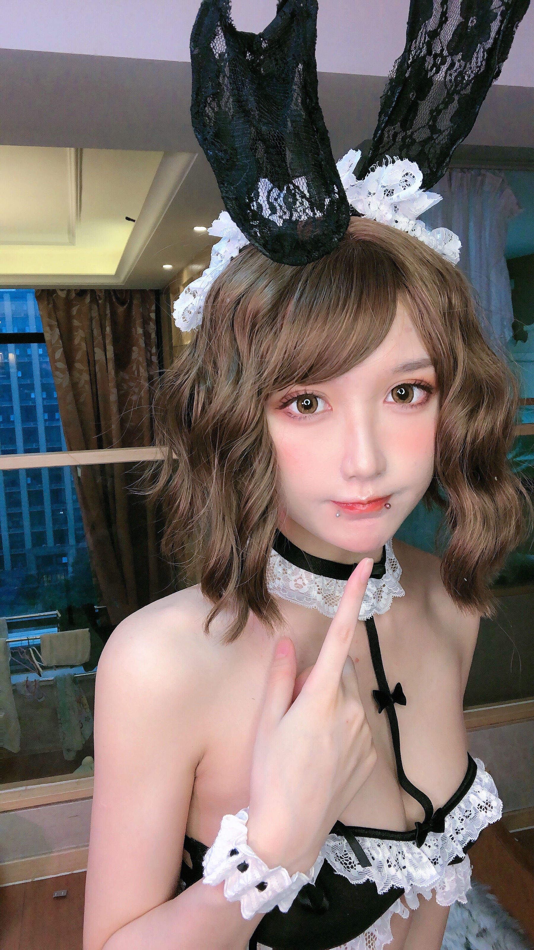 动漫博主阿包也是兔娘 – 兔兔 [14P]