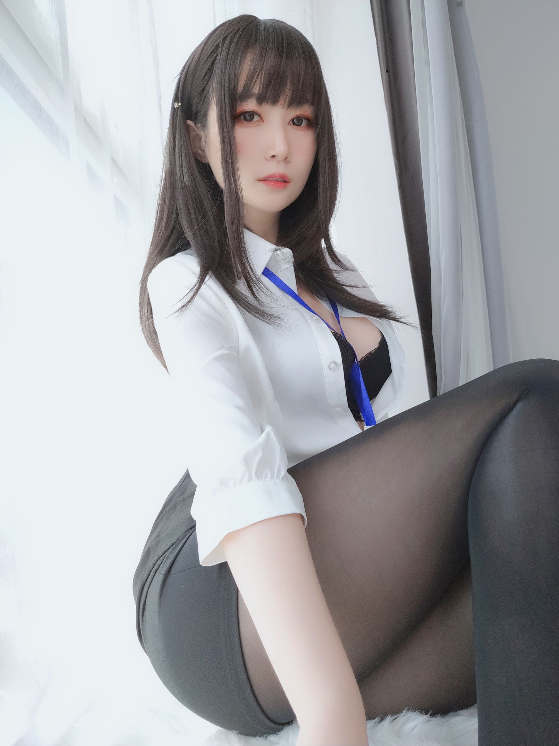 Coser小姐姐白银 – 制服 [119P]