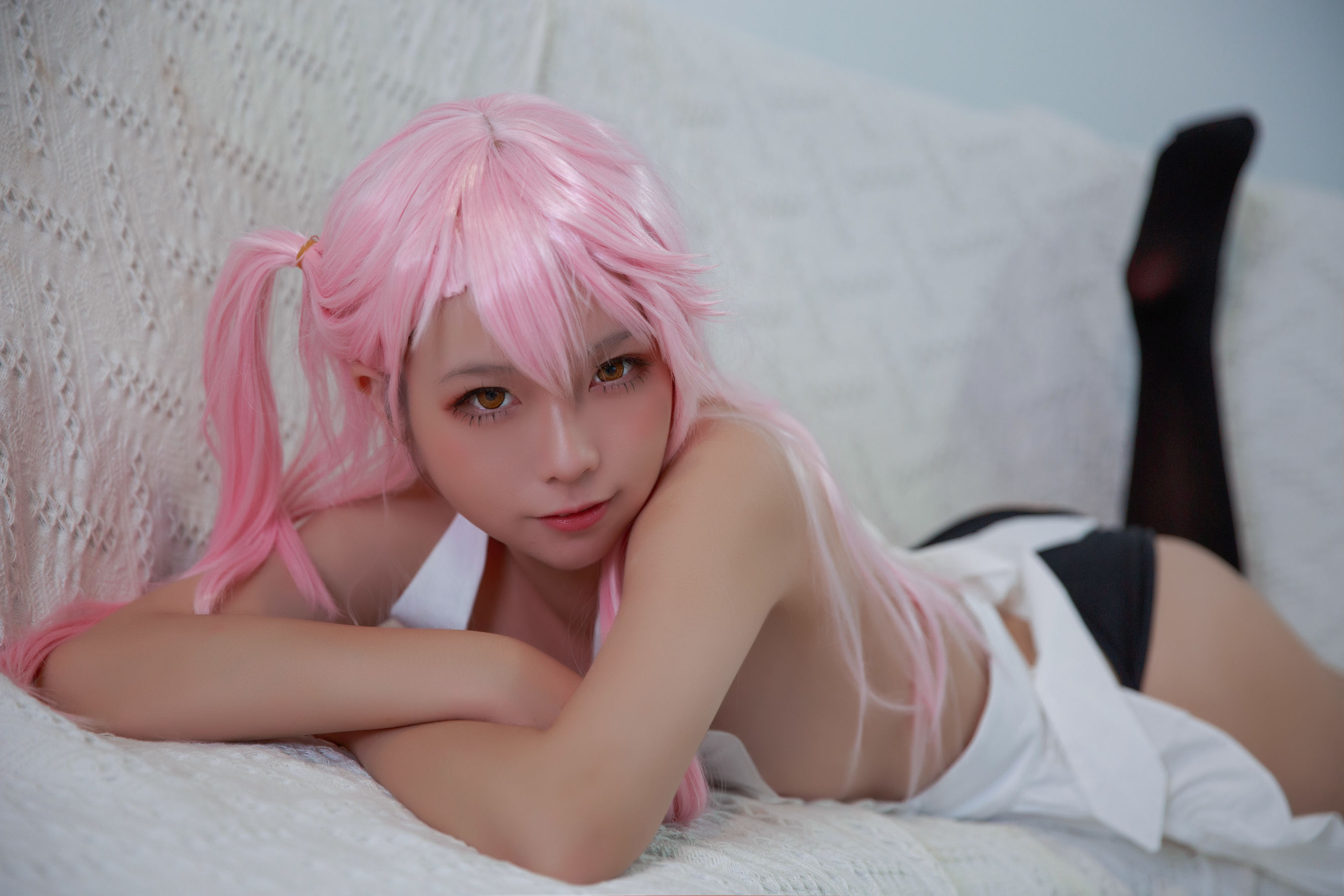 动漫博主G44不会受伤 – 小黑围裙 [20P]