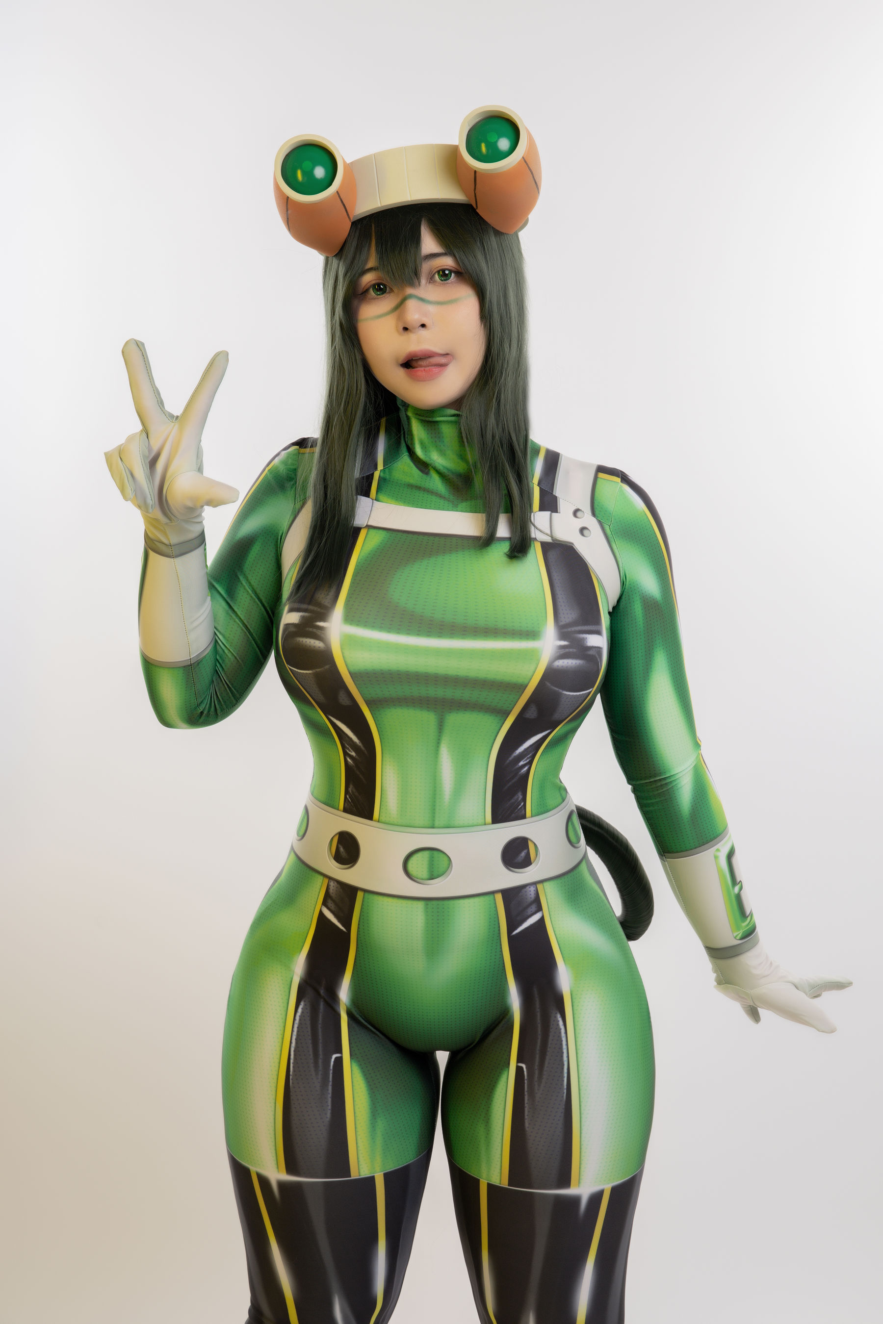 Uy Uy – Froppy [24P]