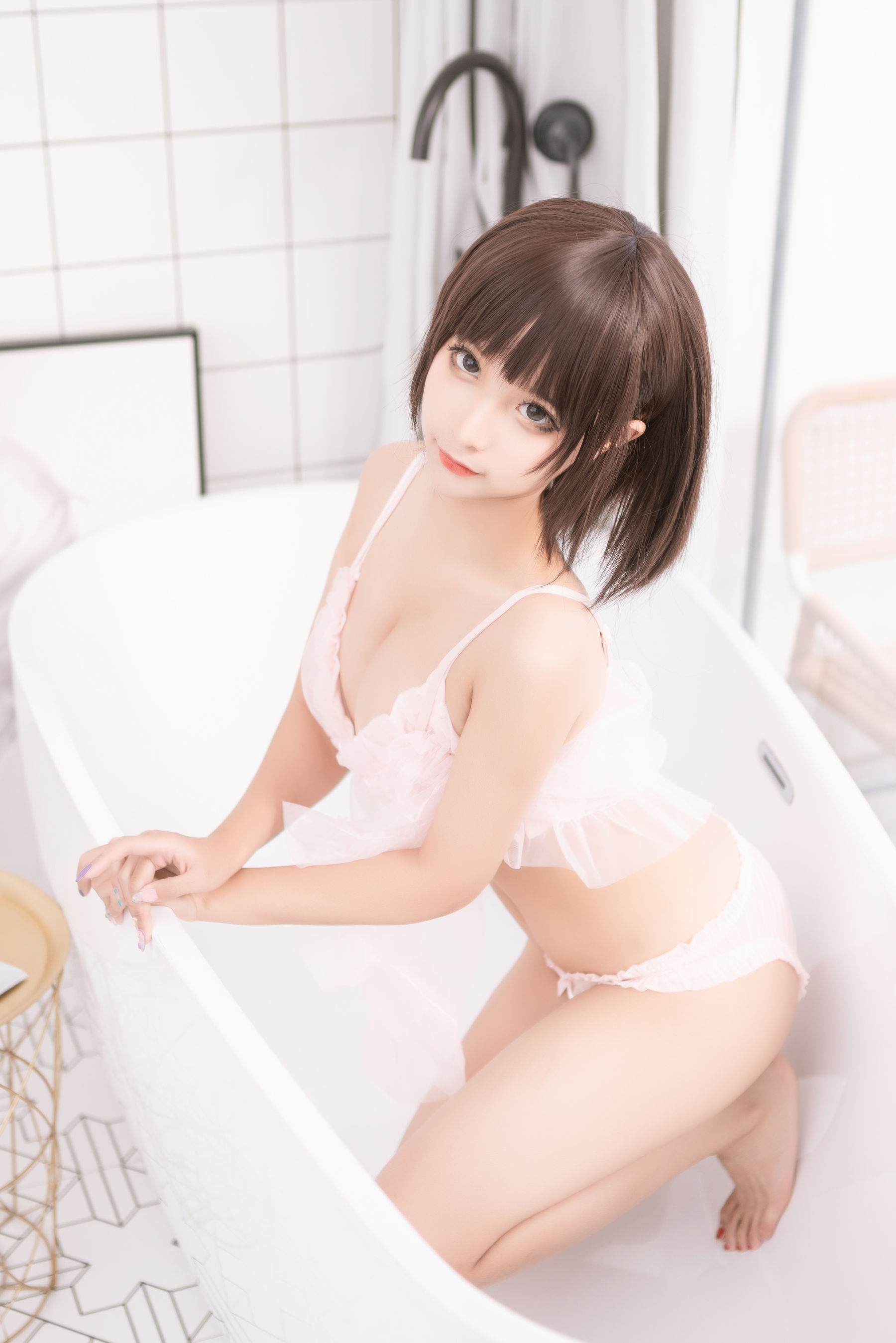 动漫博主蠢沫沫 – 粉纱 [40P]