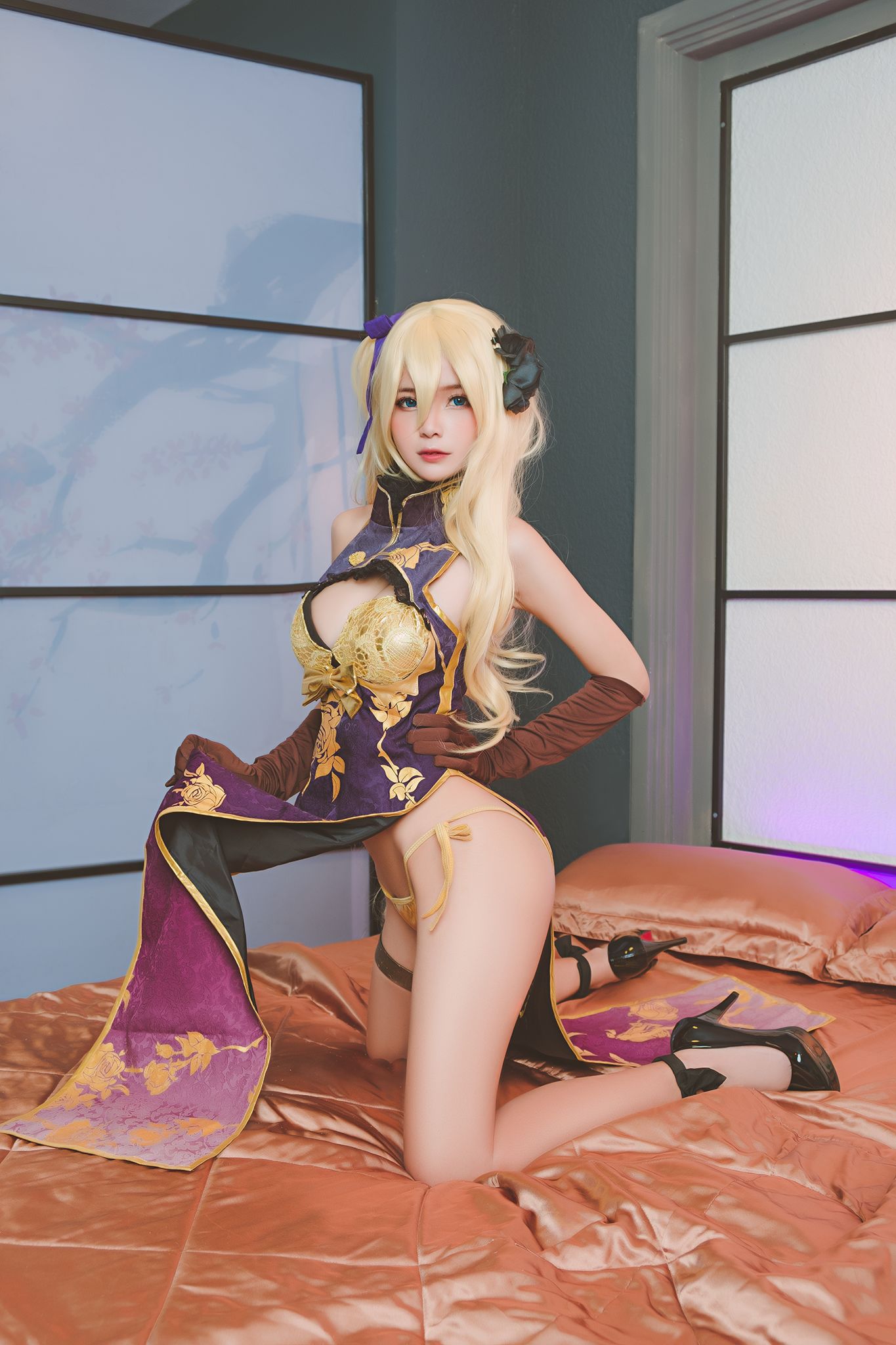 Azami福利 – 金莲旗袍 [23P]