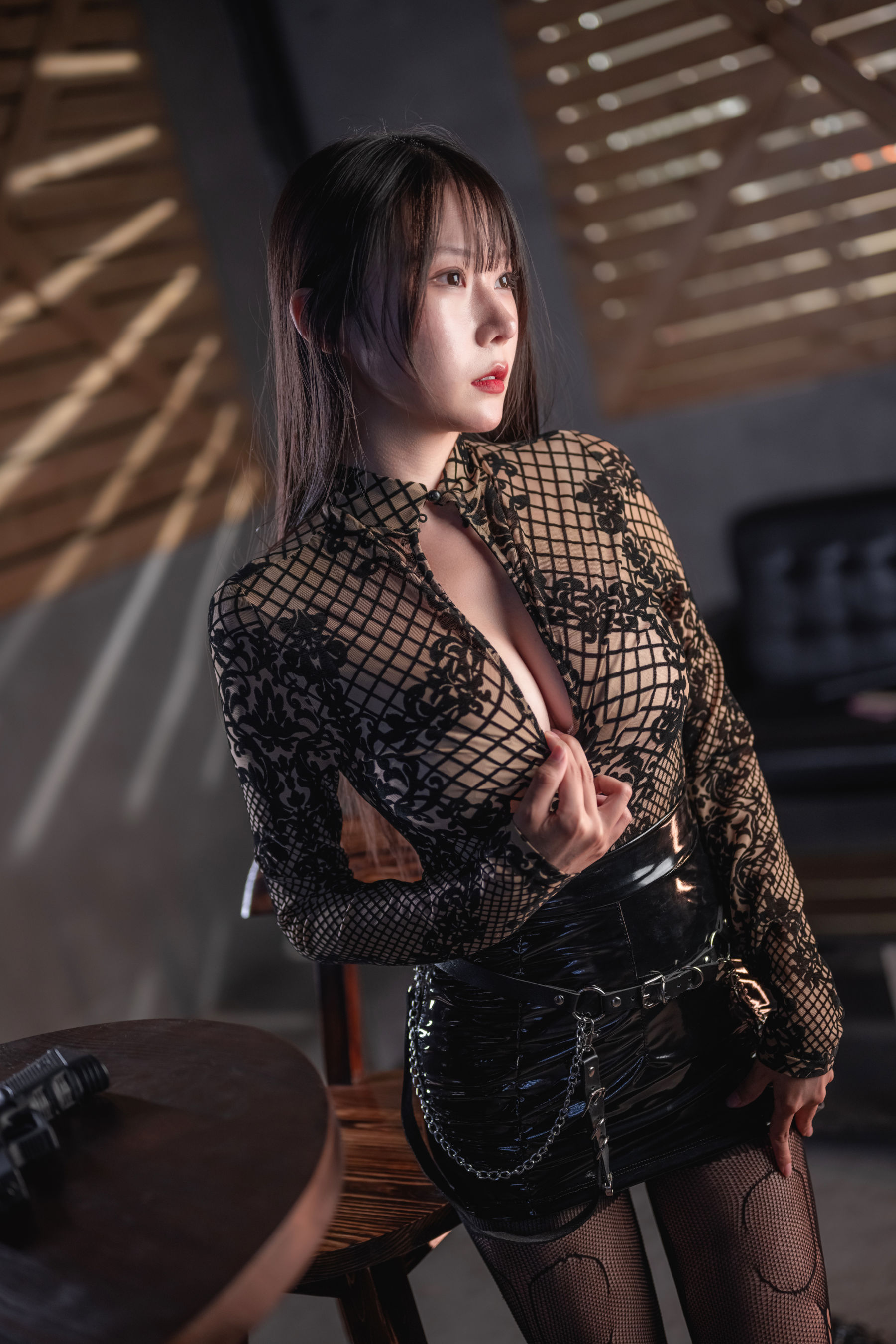 香草喵露露 – 无路可退 秘密搜查官 [71P]