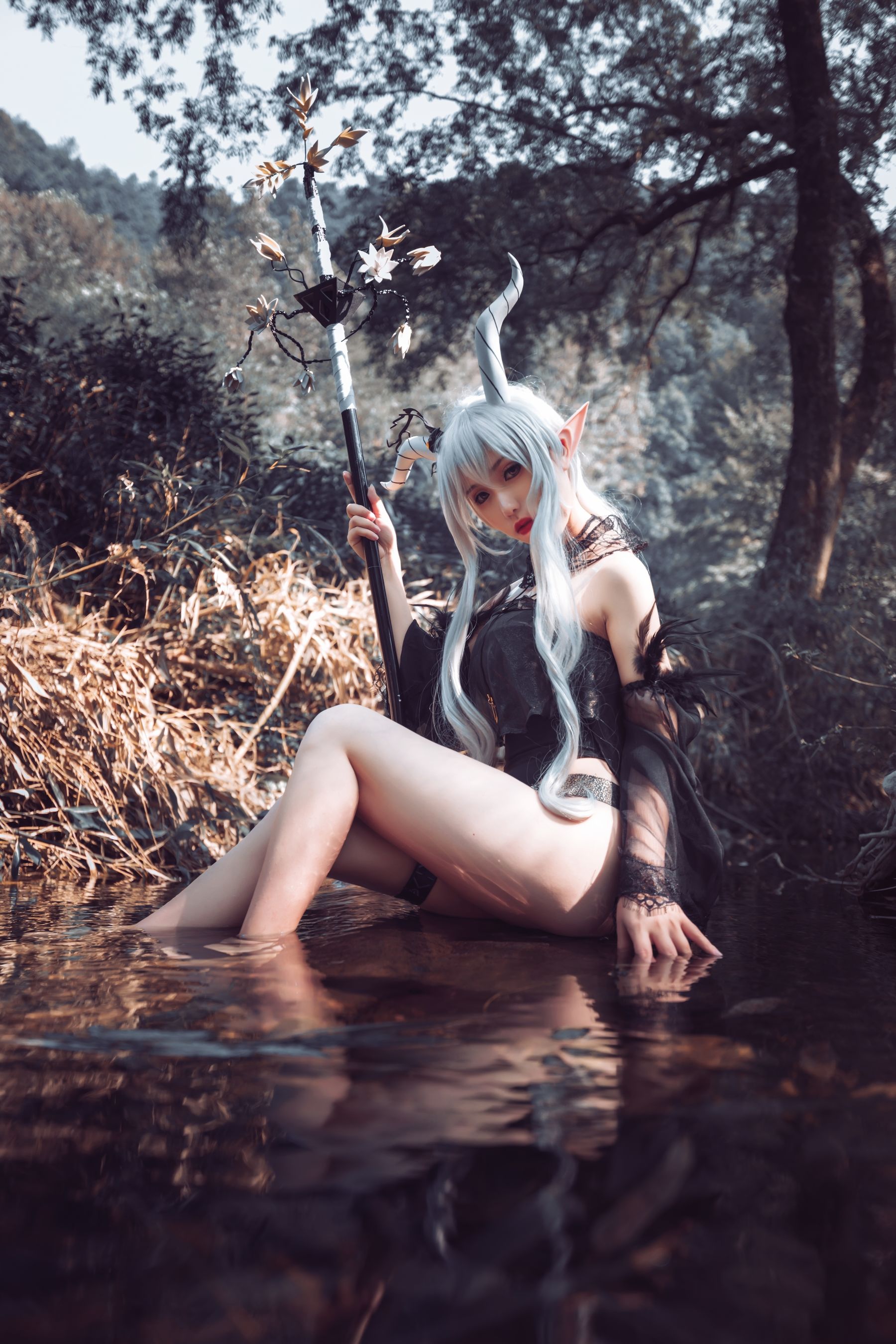 芋圆侑子SJ_ – 闪灵泳装 [9P]