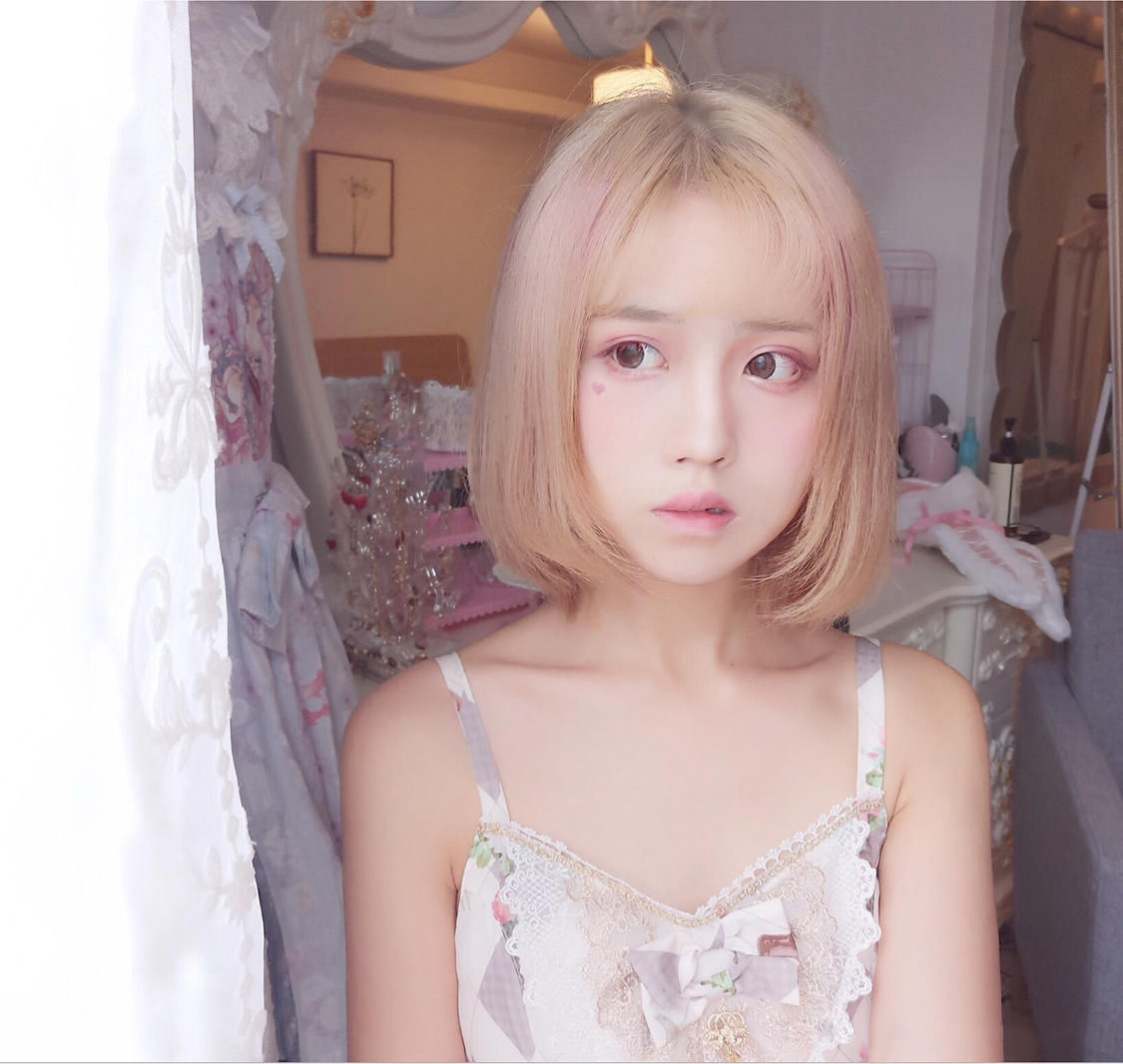 次元少女念雪ww – 白色长筒过膝袜 [13P]