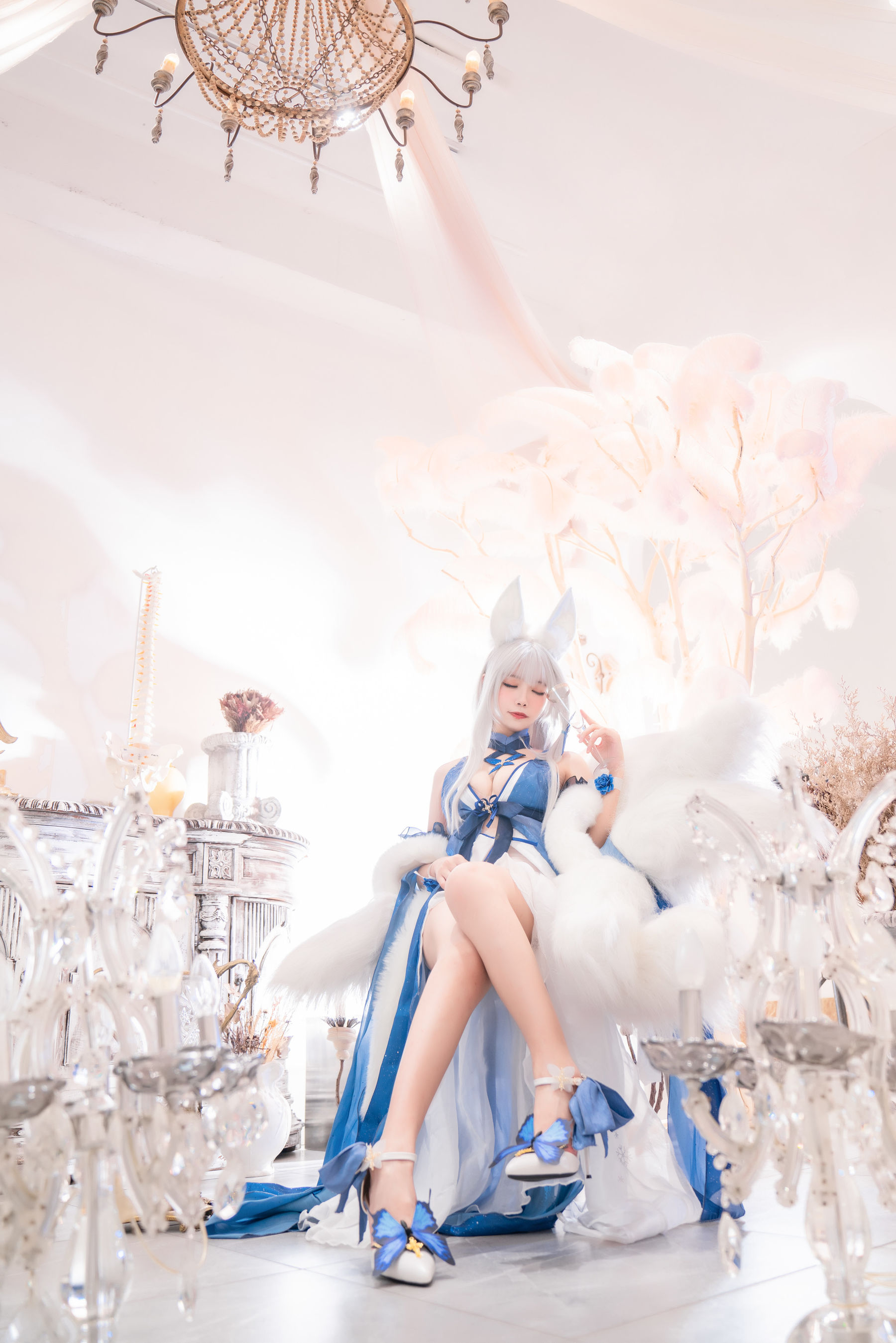 微博妹子Momoko葵葵 – 信浓礼服 [30P]