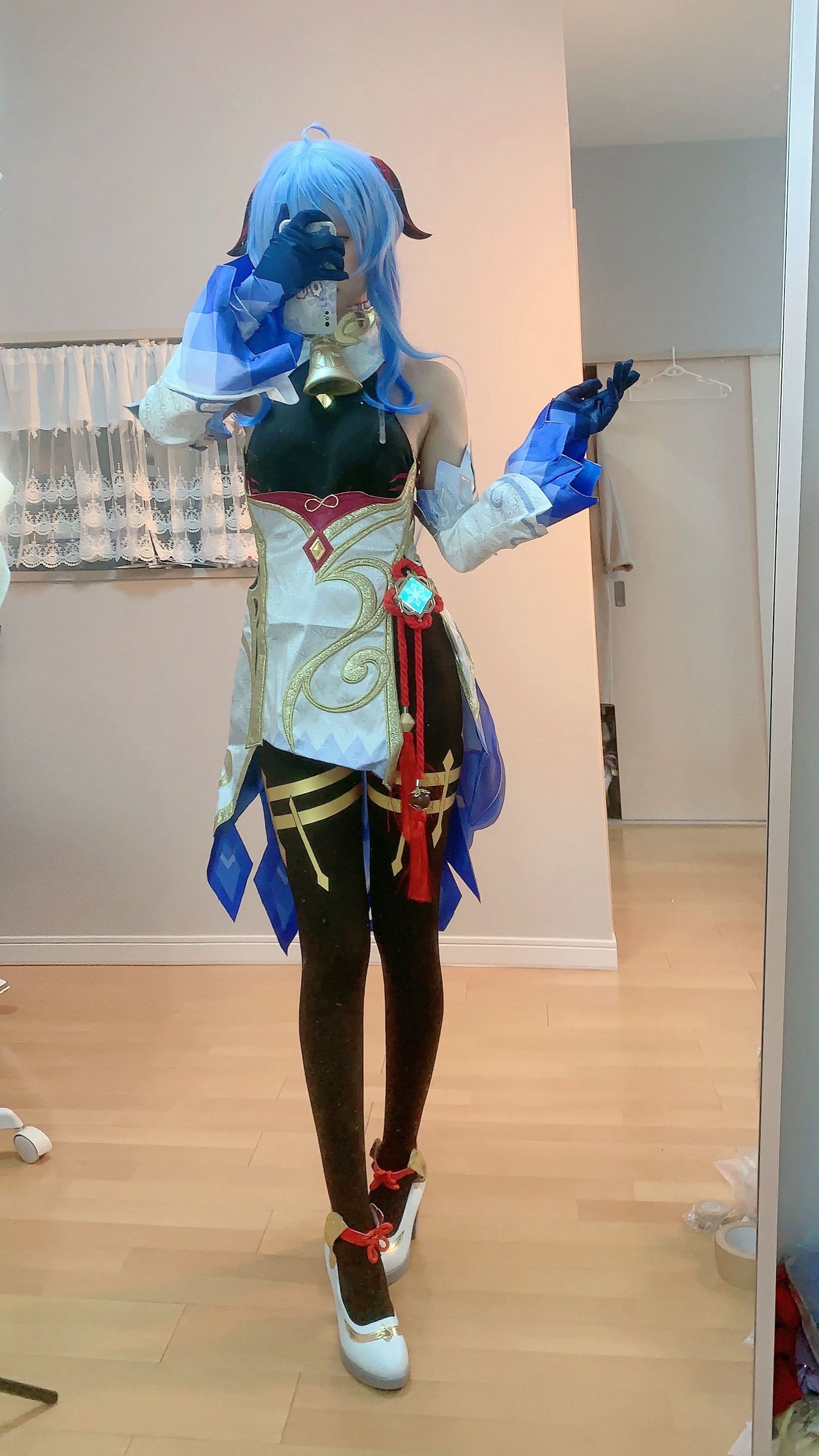 千阳(ちよ) – 甘雨对镜拍 [13P]