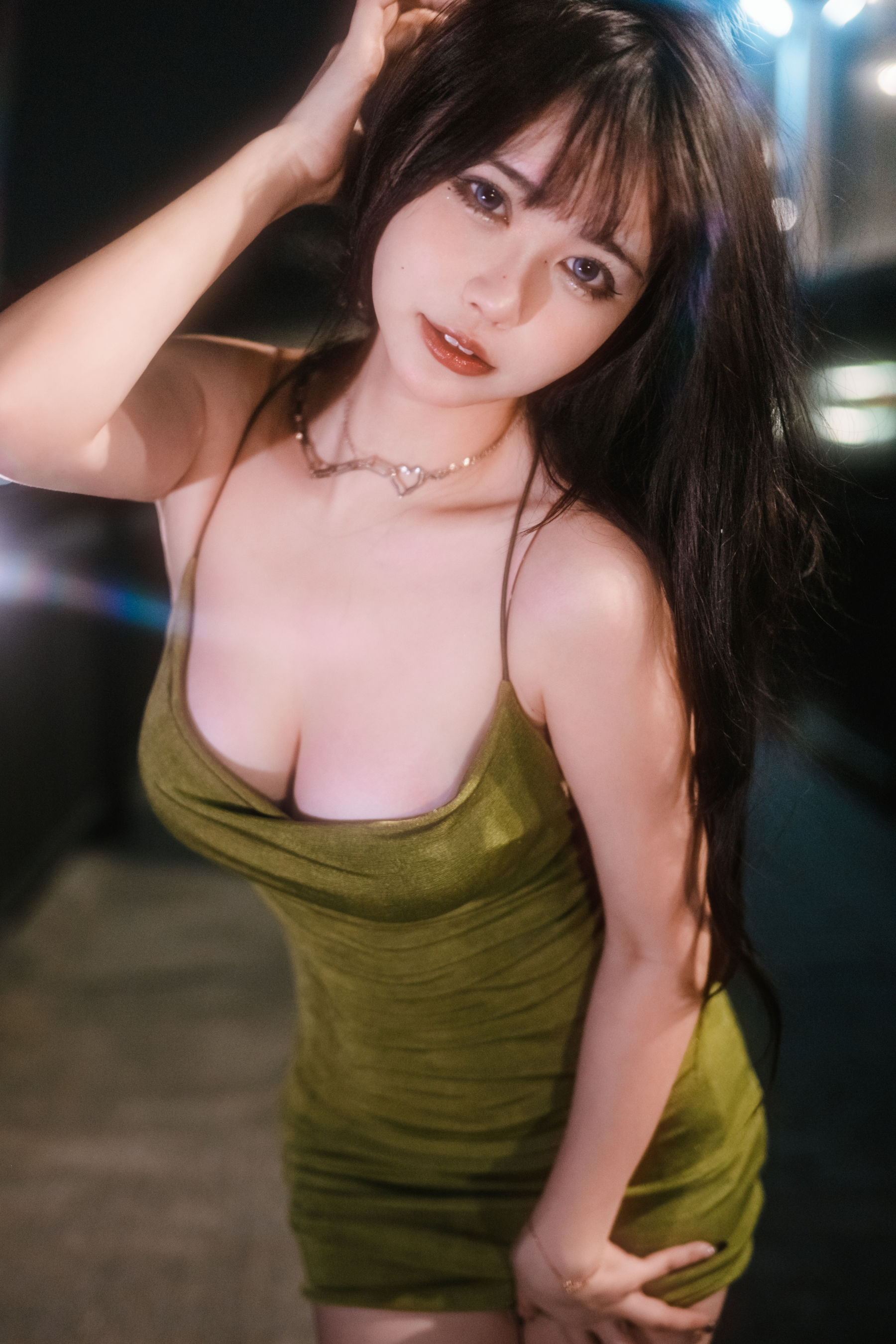 Tina很妖孽呀 – 绿色连衣裙 [35P]