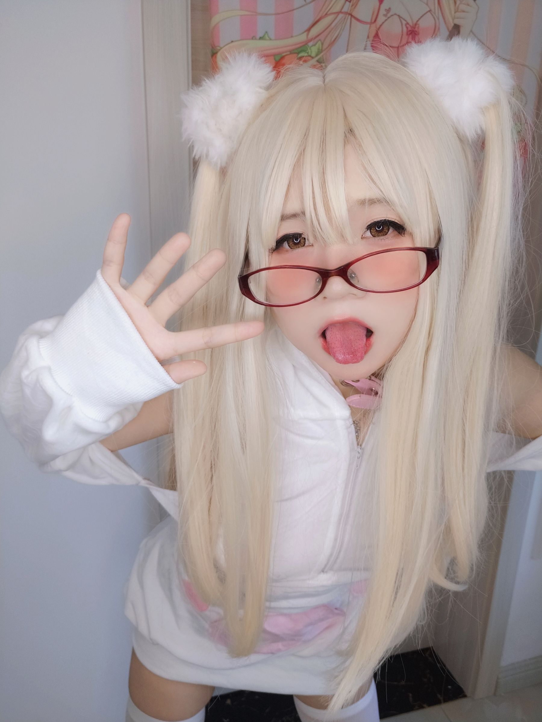 萌妹子Coser摇摇乐yoyo – 白いクリーム [110P]