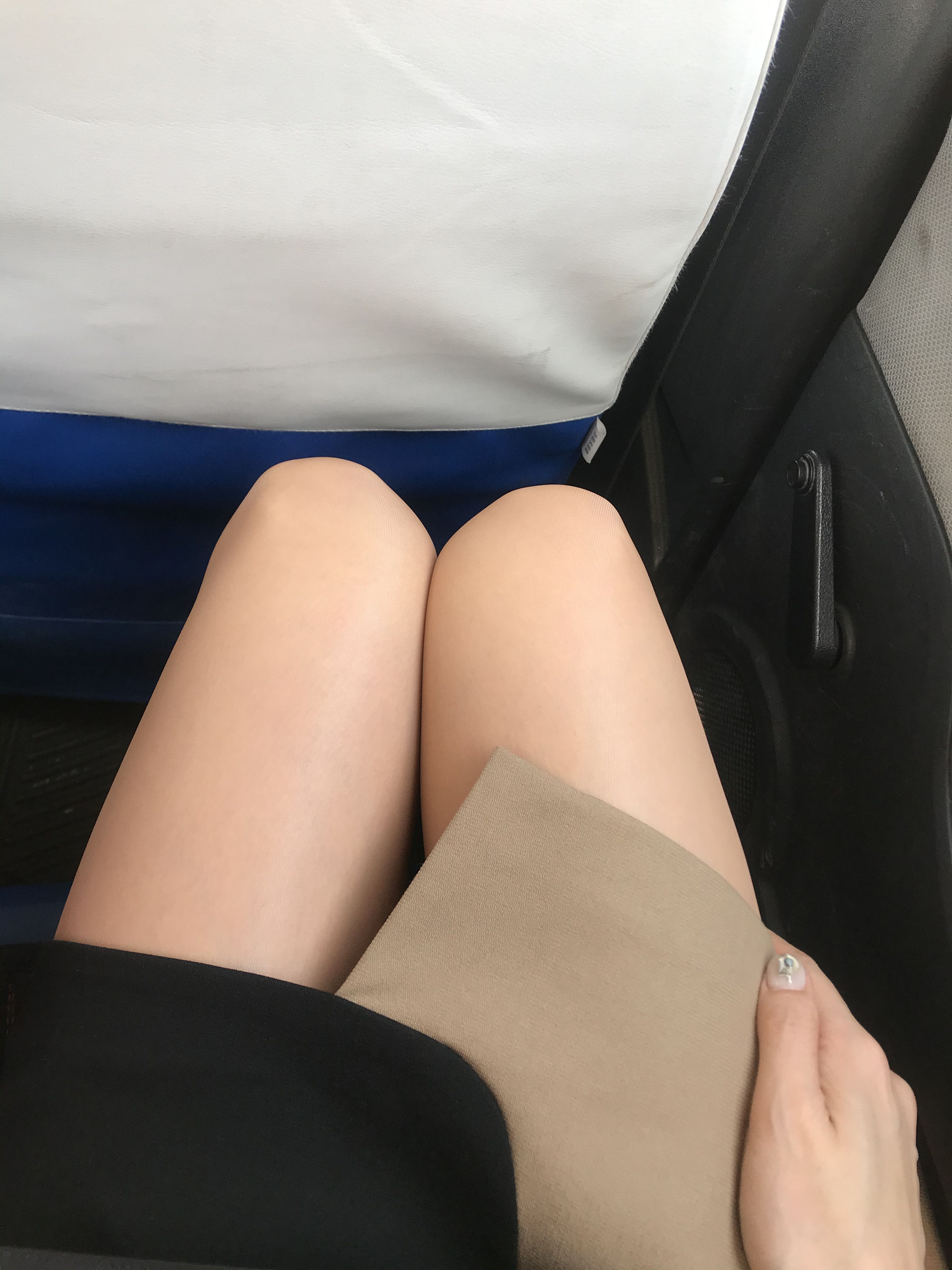 丝足博主麋鹿_Monroe 2020.05.05 亮丝美腿 [9P]