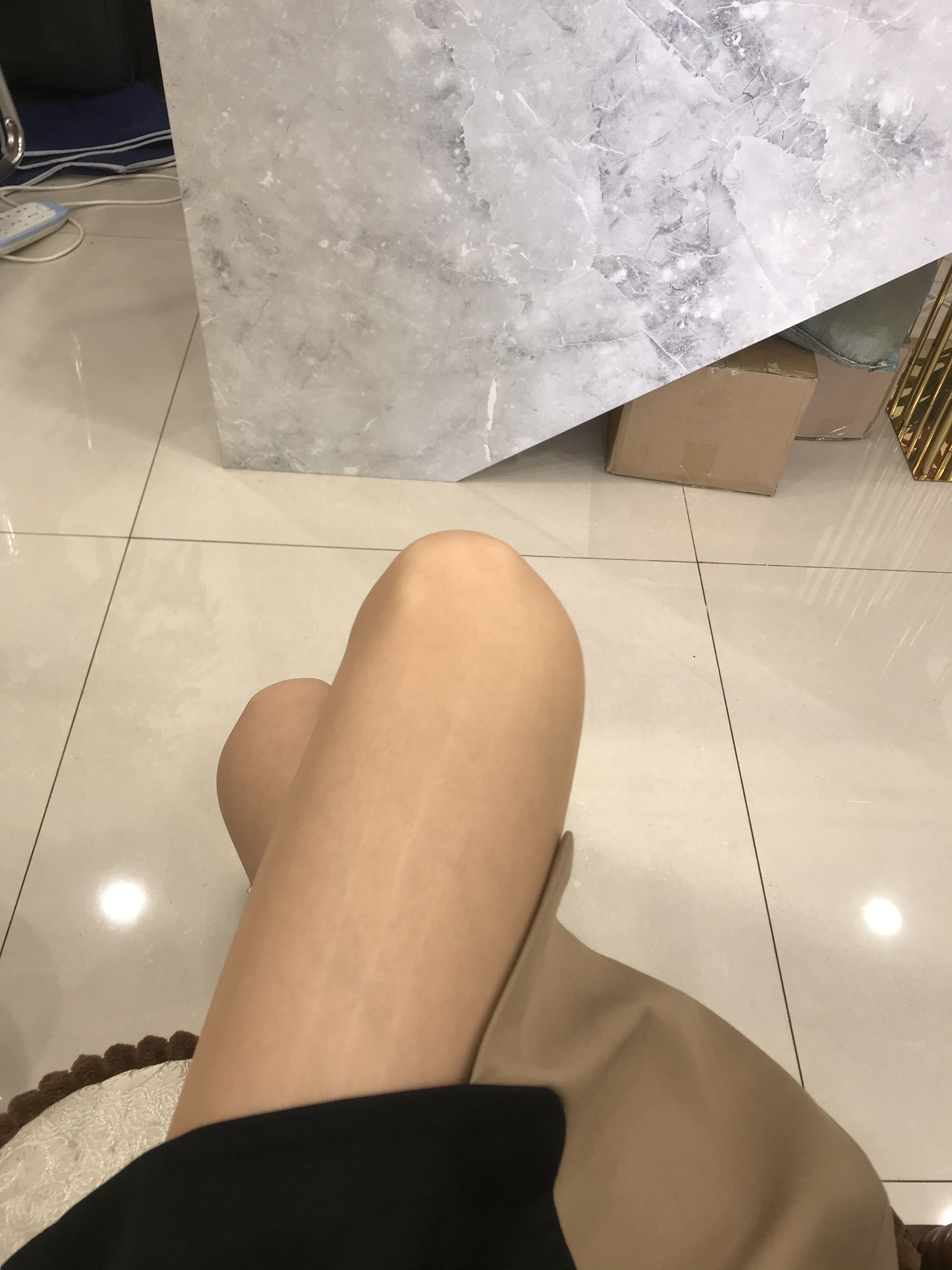 丝足博主麋鹿_Monroe 2020.05.05 亮丝美腿 [9P]