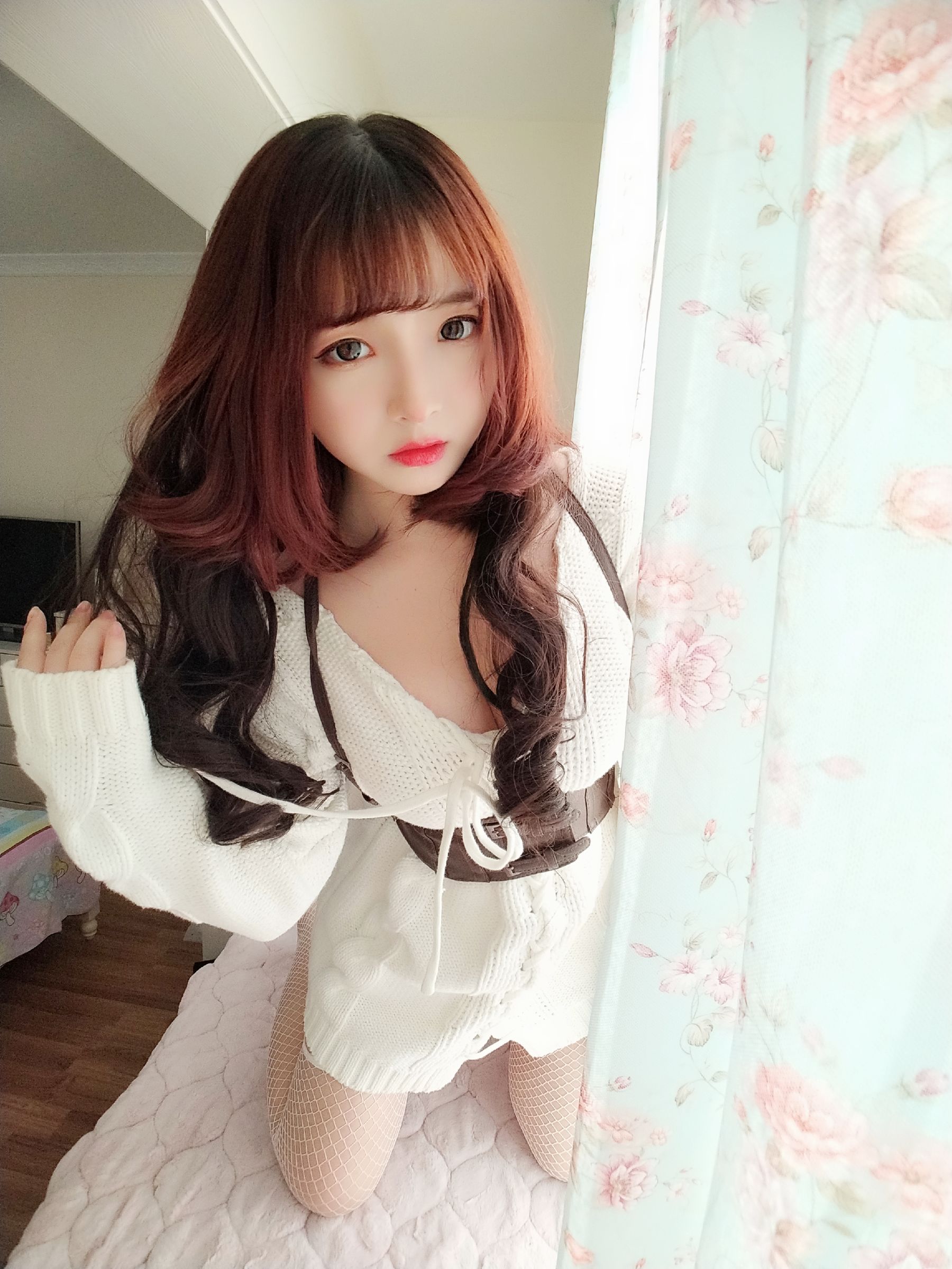 二次元美女古川kagura 呼之欲出 [41P]