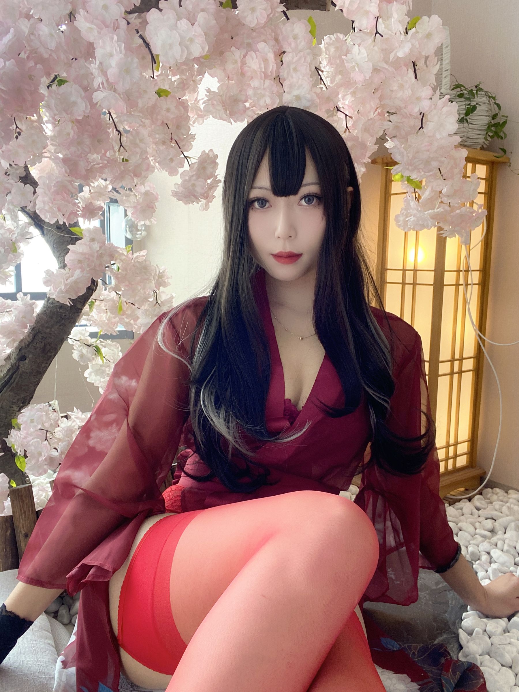 动漫博主Money冷冷 – 新年快乐 [31P]