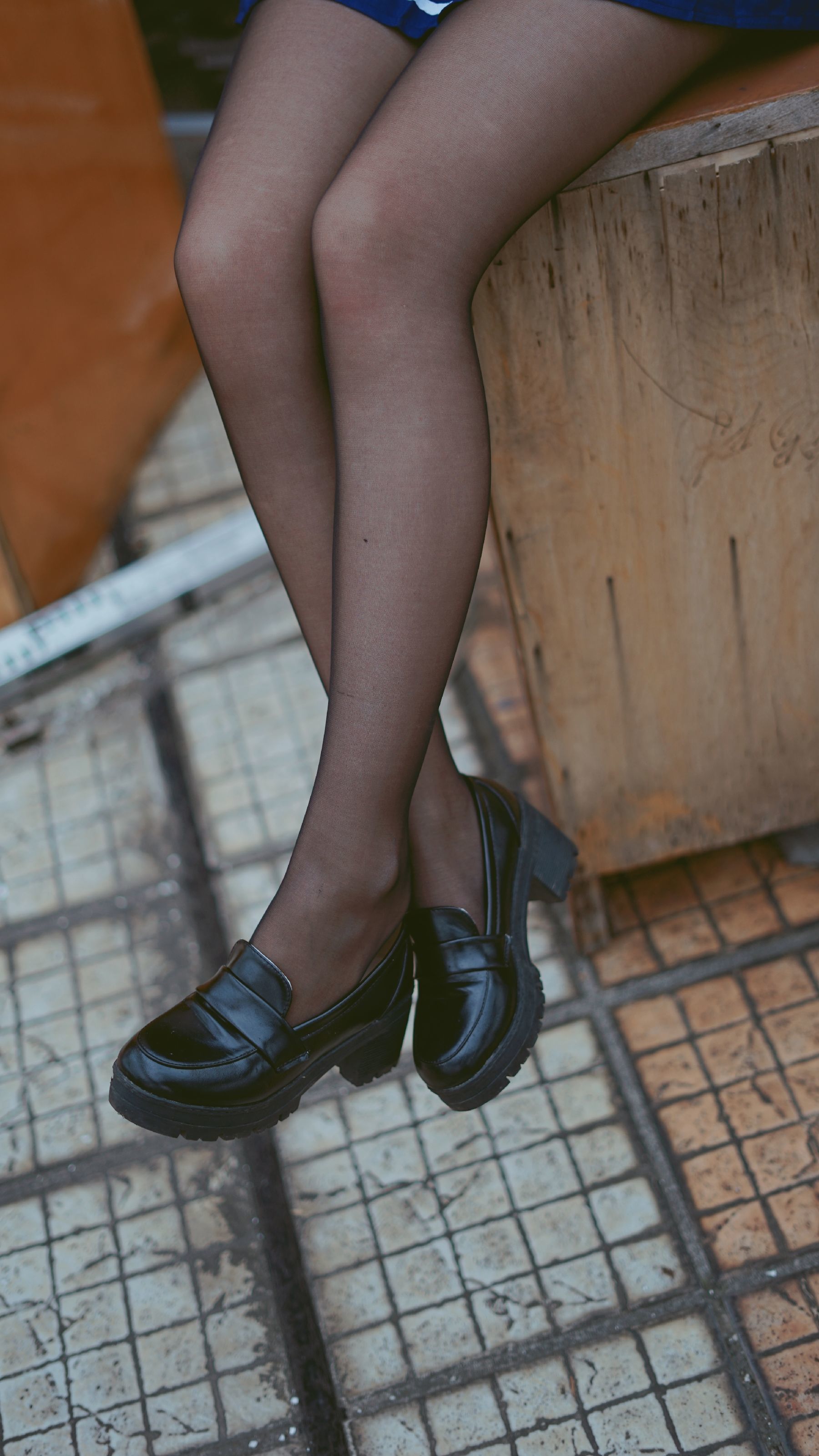 [萝莉COS] 清纯少女五更百鬼 – 学姐校服 [25P]