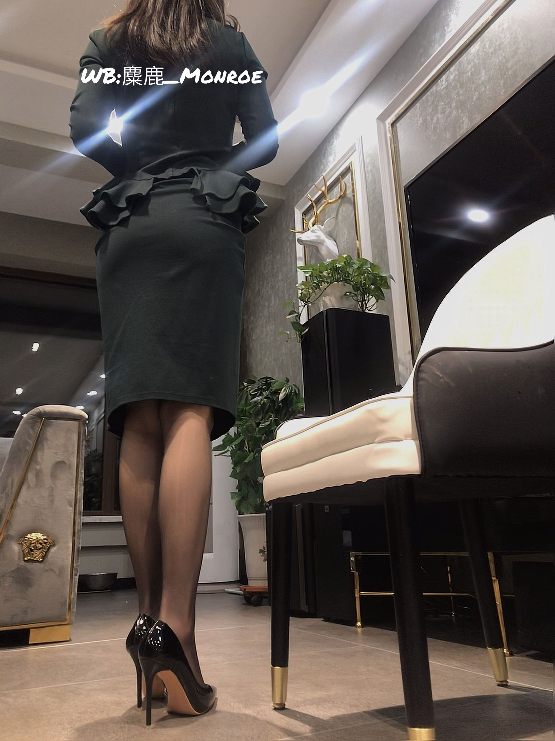 丝足博主麋鹿_Monroe 2020.06.24 忍不住想你 [41P]