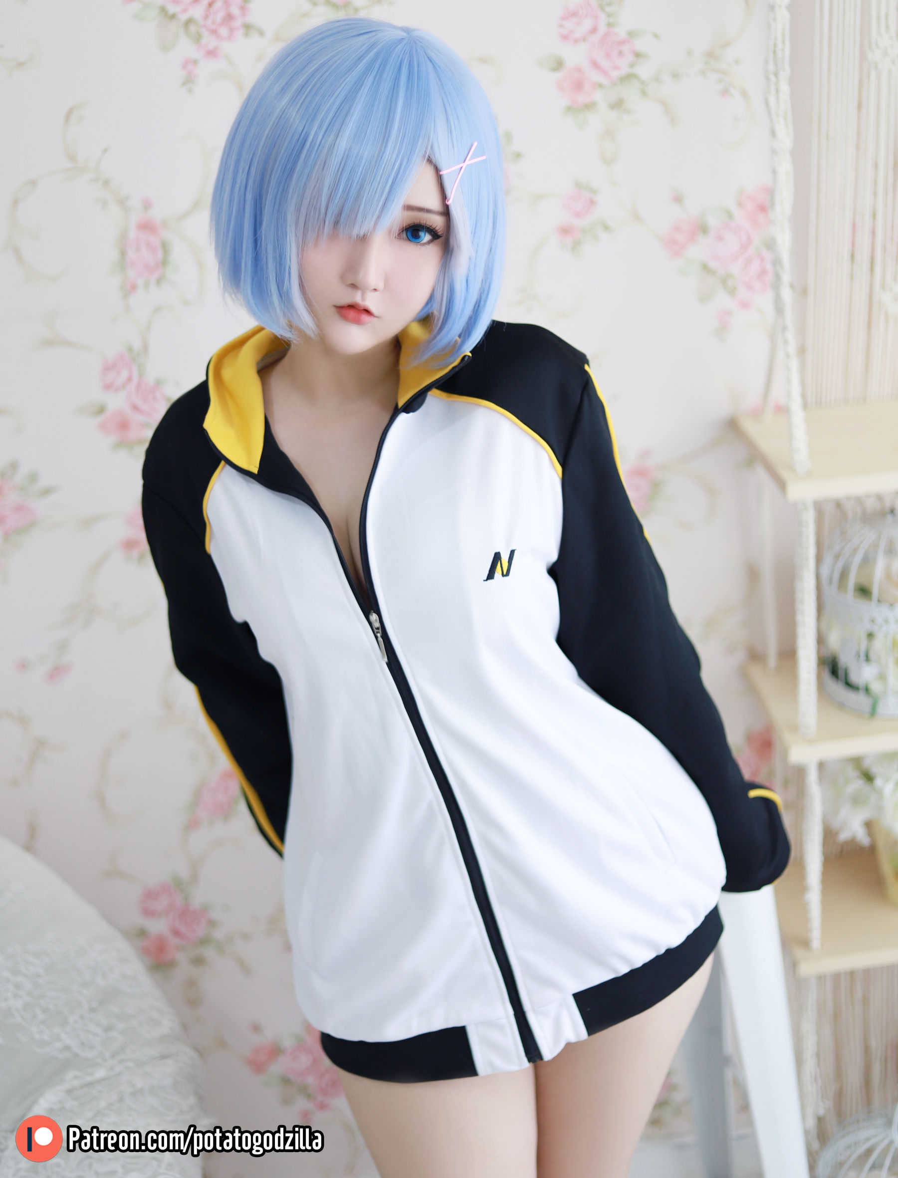 Coser小姐姐Potato Godzilla – Rem In Subaru Jacket [30P]