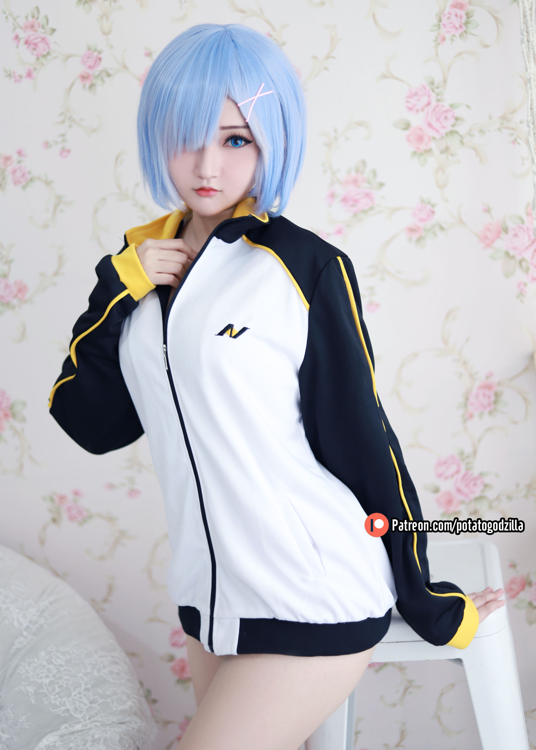 Coser小姐姐Potato Godzilla – Rem In Subaru Jacket [30P]