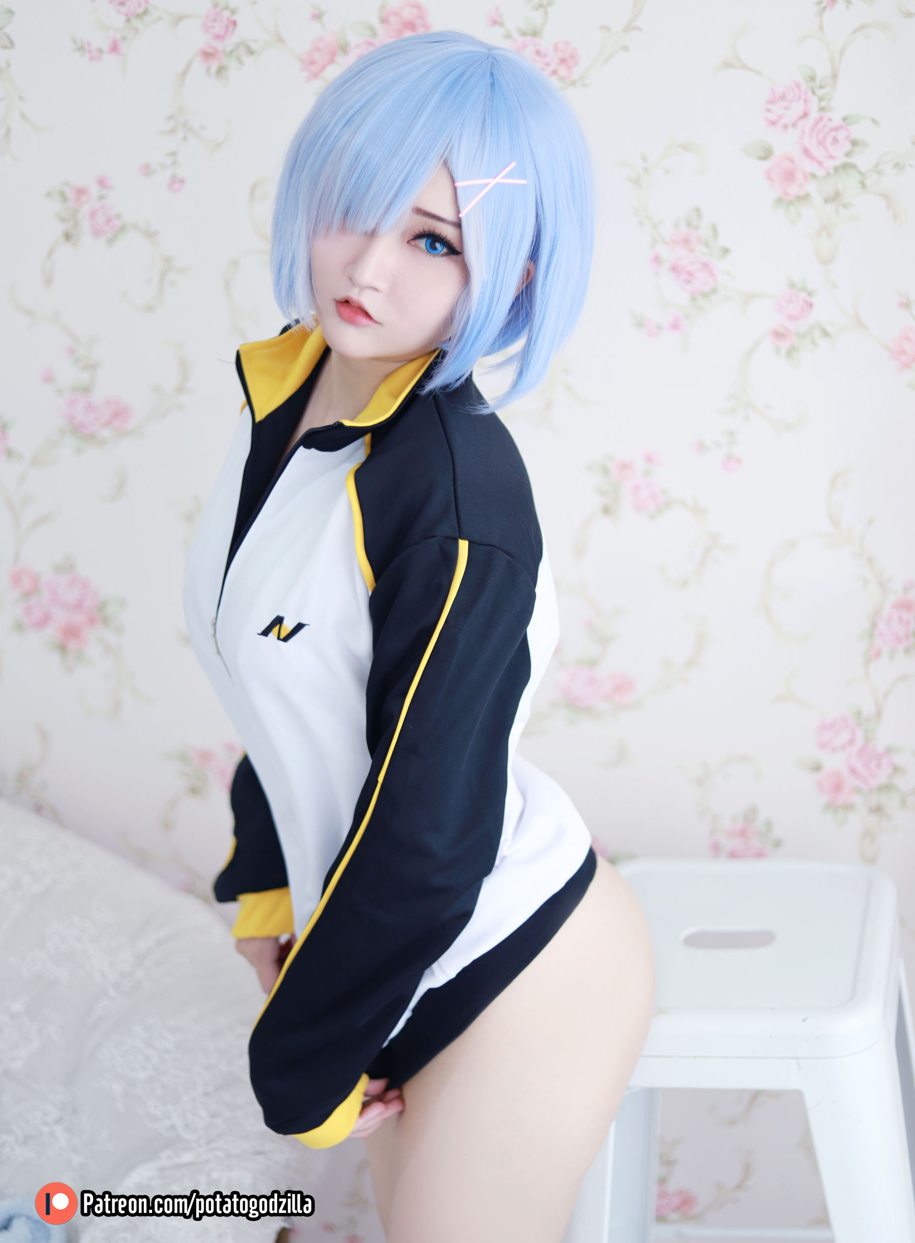 Coser小姐姐Potato Godzilla – Rem In Subaru Jacket [30P]