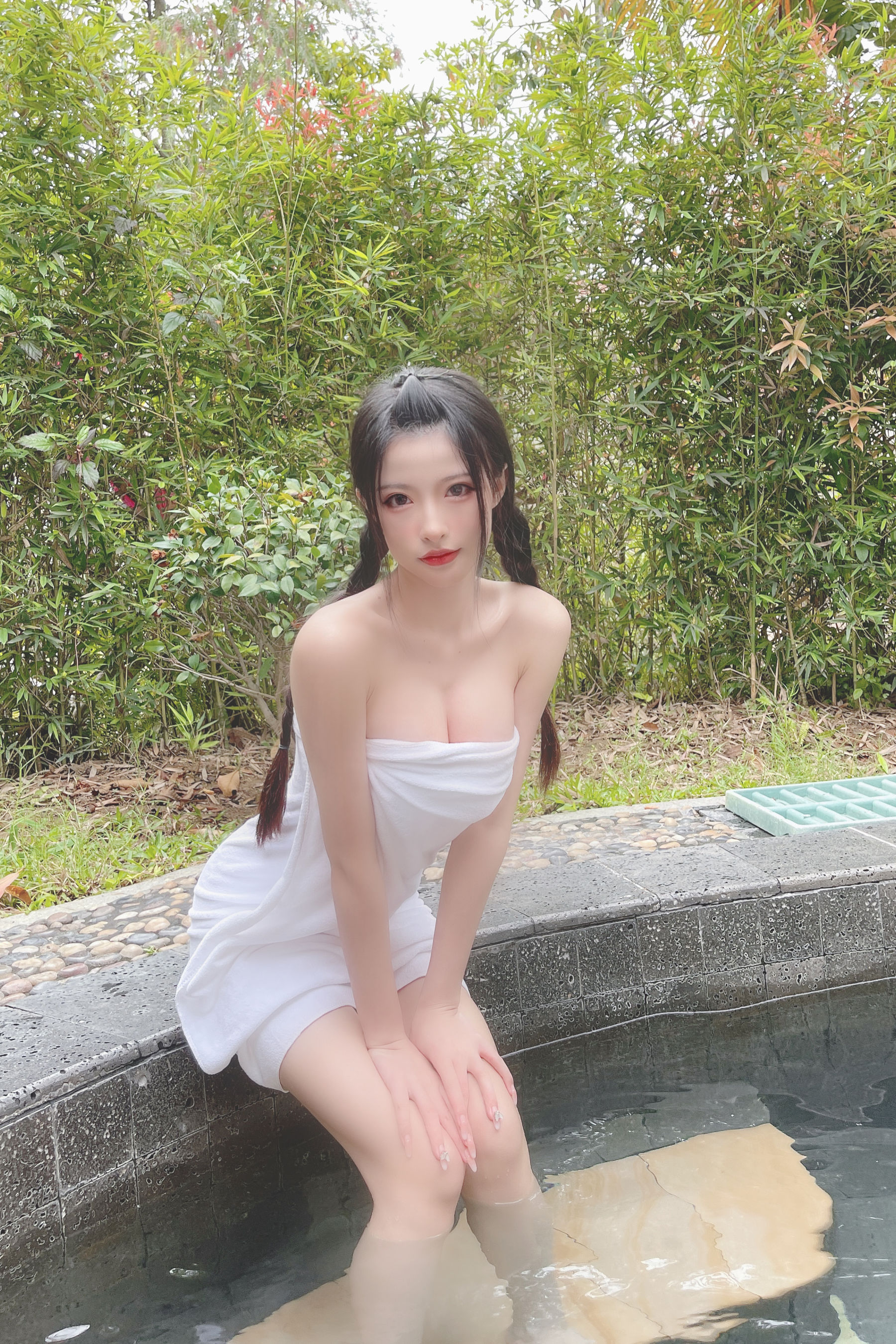 尤物清水由乃 – 温泉浴巾 [26P]