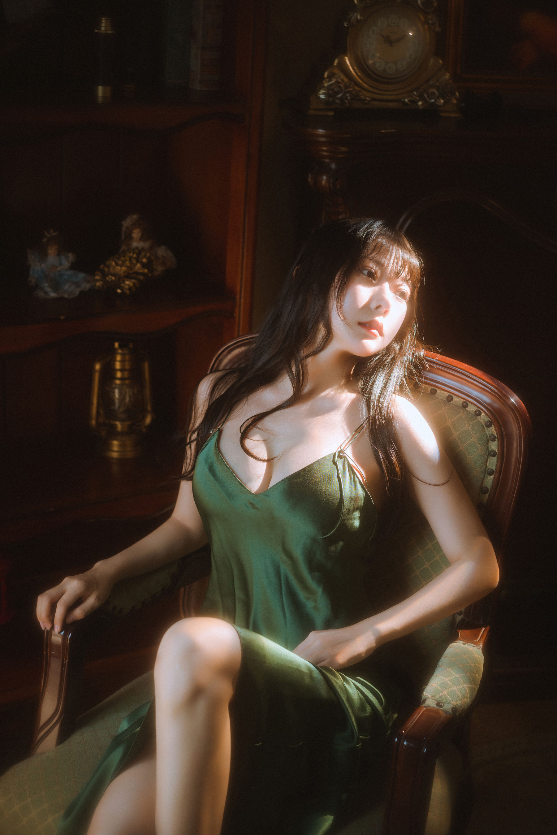 香草喵露露 – 杨枝甘露 绿色连衣裙 [45P]