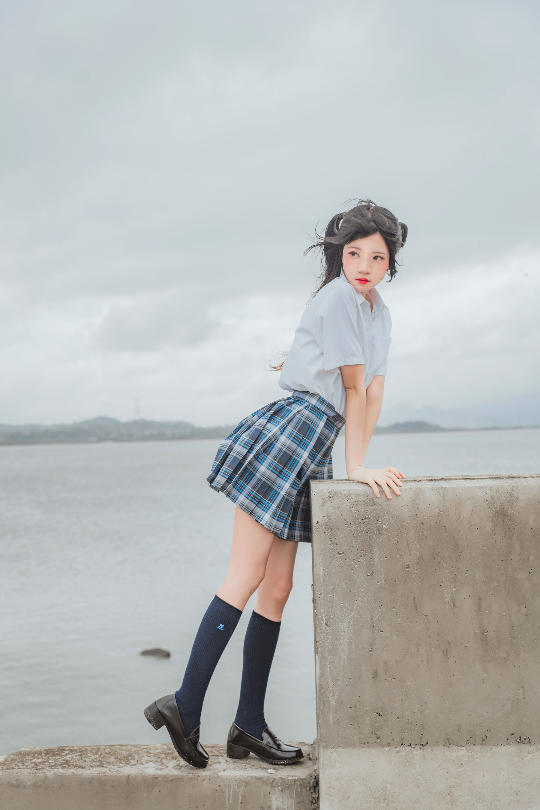 [萝莉COS] 桜桃喵《耳畔的风》 [27P]