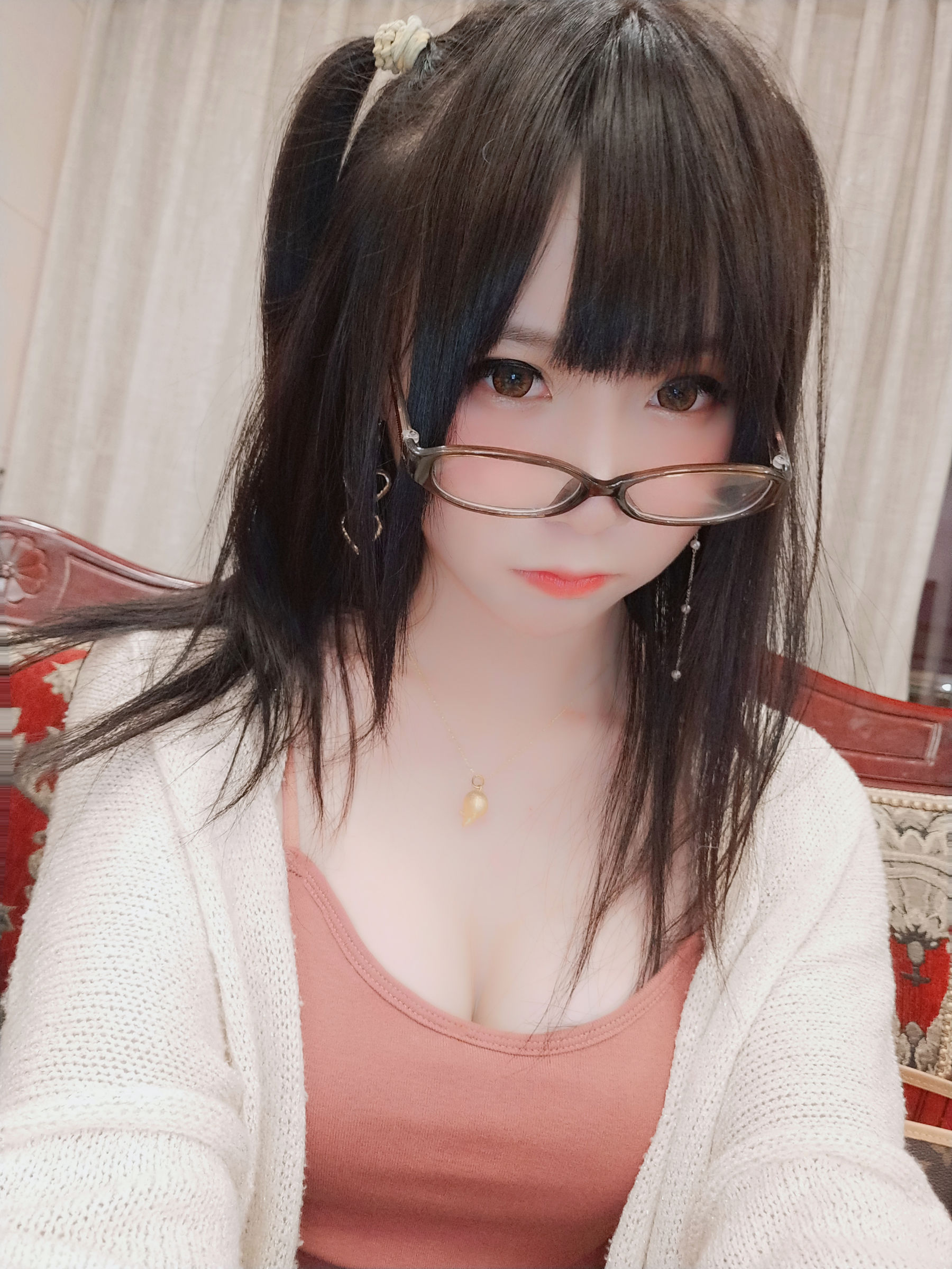 [萝莉COS] 摇摇乐yoyo – 诱人小学妹 [43P]