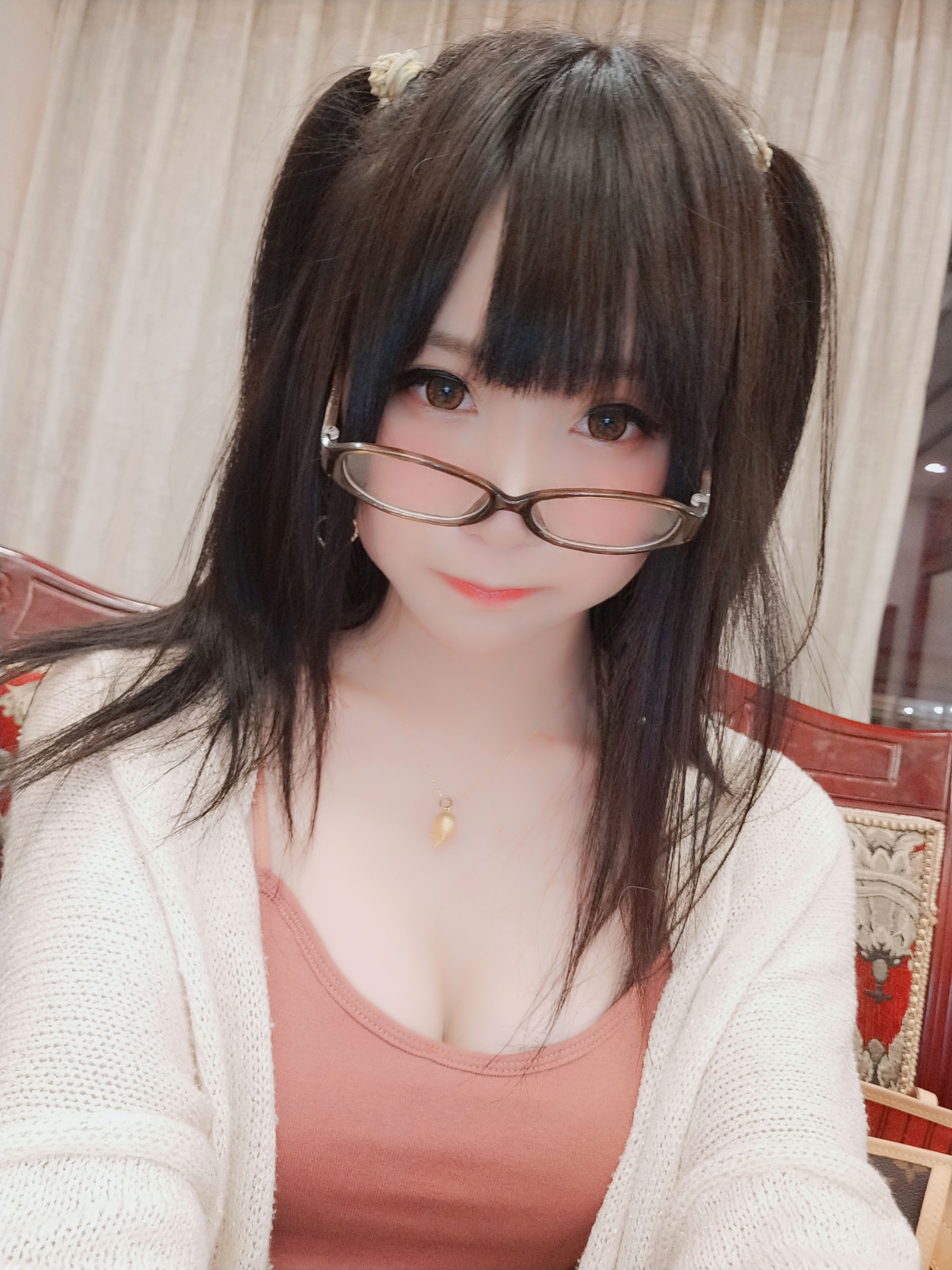 [萝莉COS] 摇摇乐yoyo – 诱人小学妹 [43P]