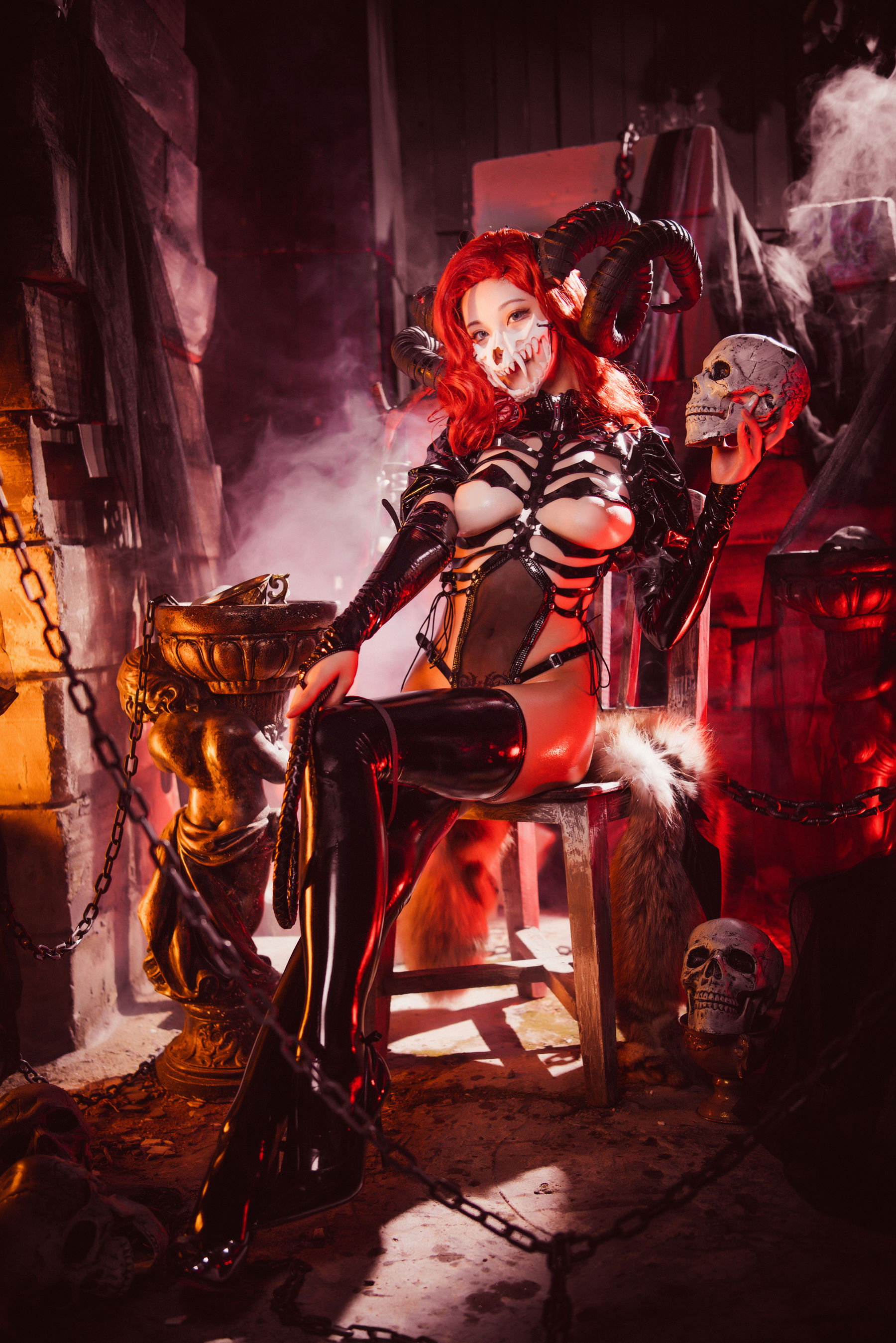 萌系小姐姐蜜汁猫裘 – 骸骨 [50P]