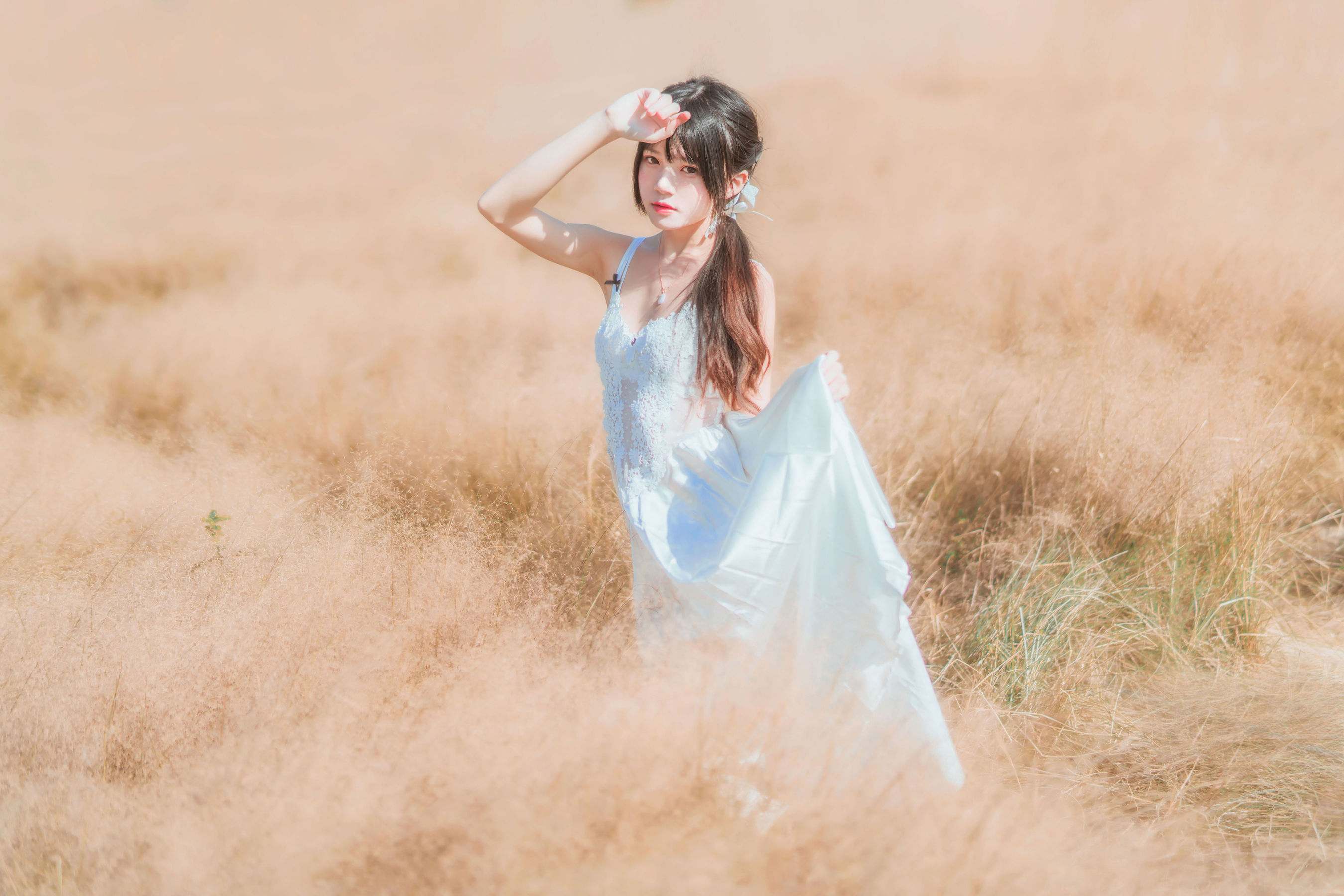 桜桃喵 原野上的浪漫 [48P]