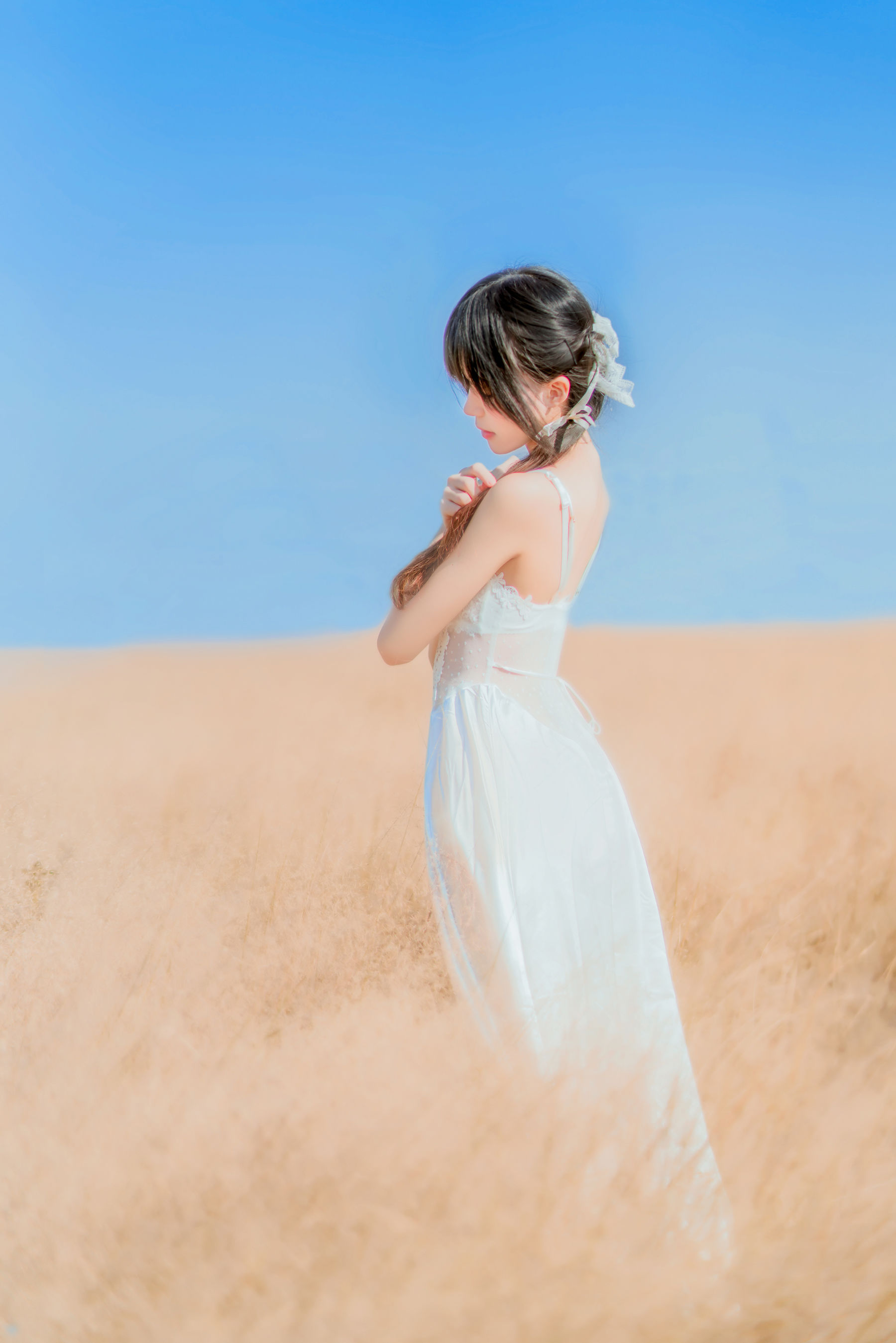 桜桃喵 原野上的浪漫 [48P]