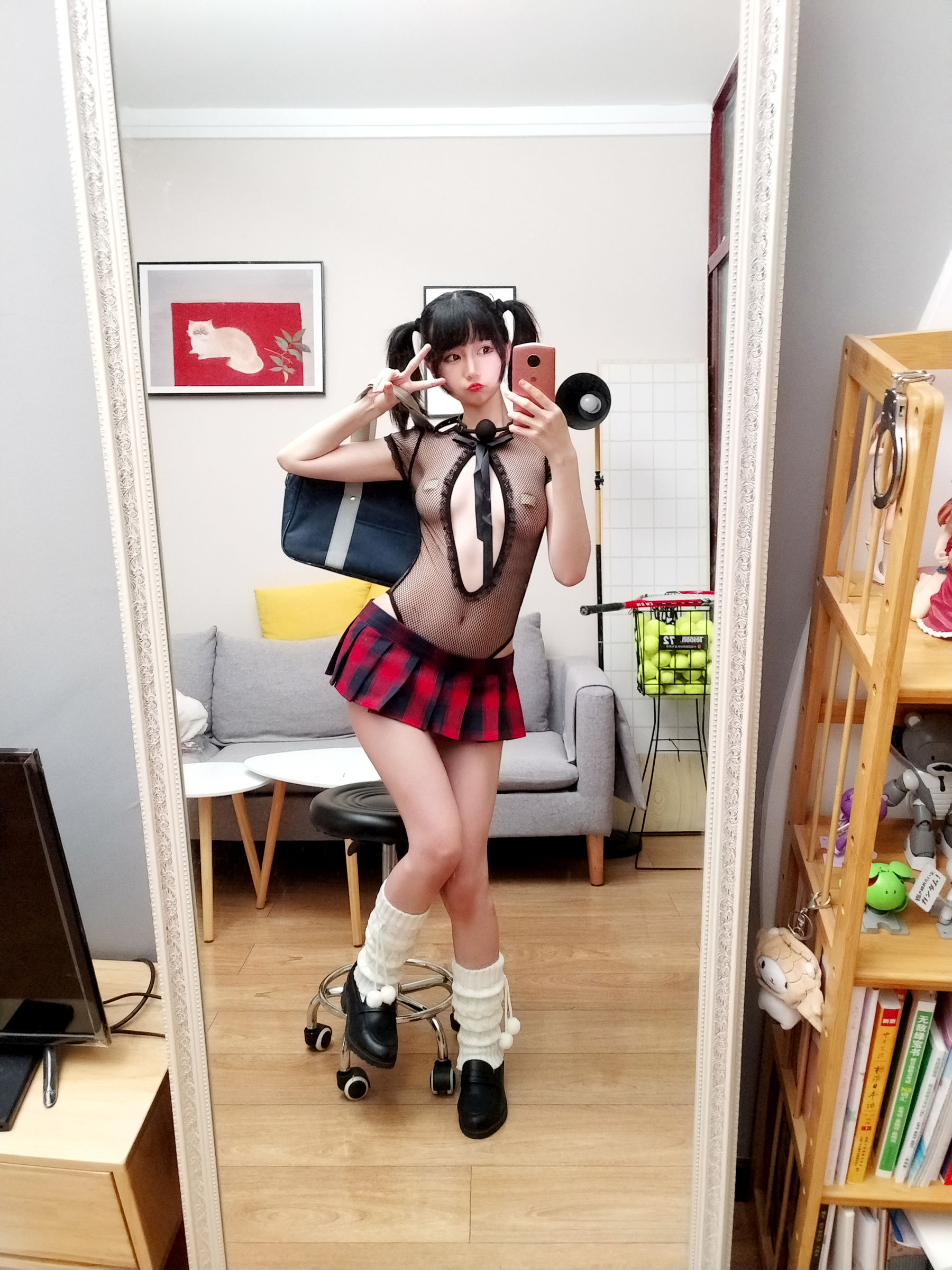 NAGISA魔物喵[fantia] – いじめっ子の不良少女 [32P]