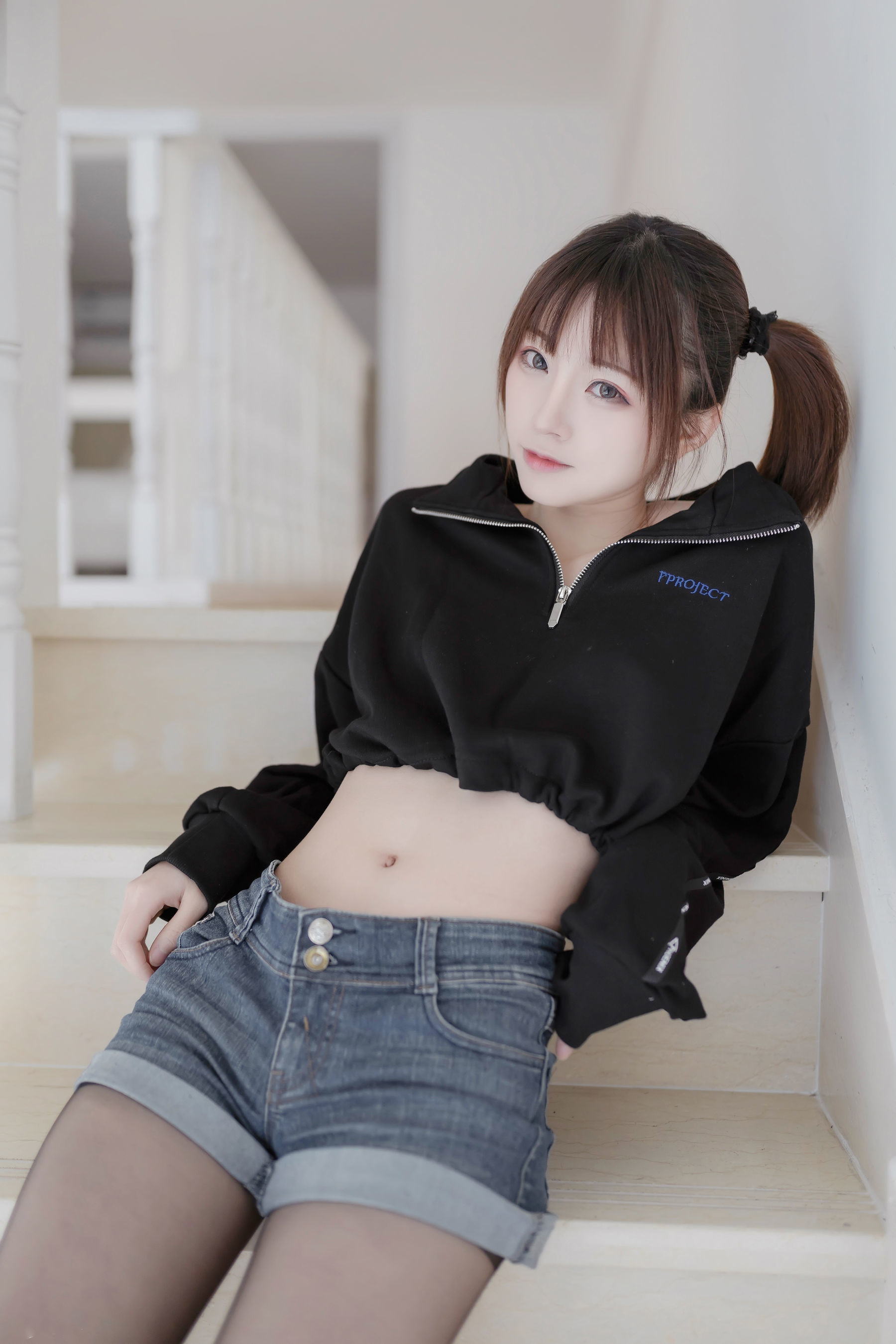 动漫博主Kitaro_绮太郎 – 单马尾女孩 [41P]