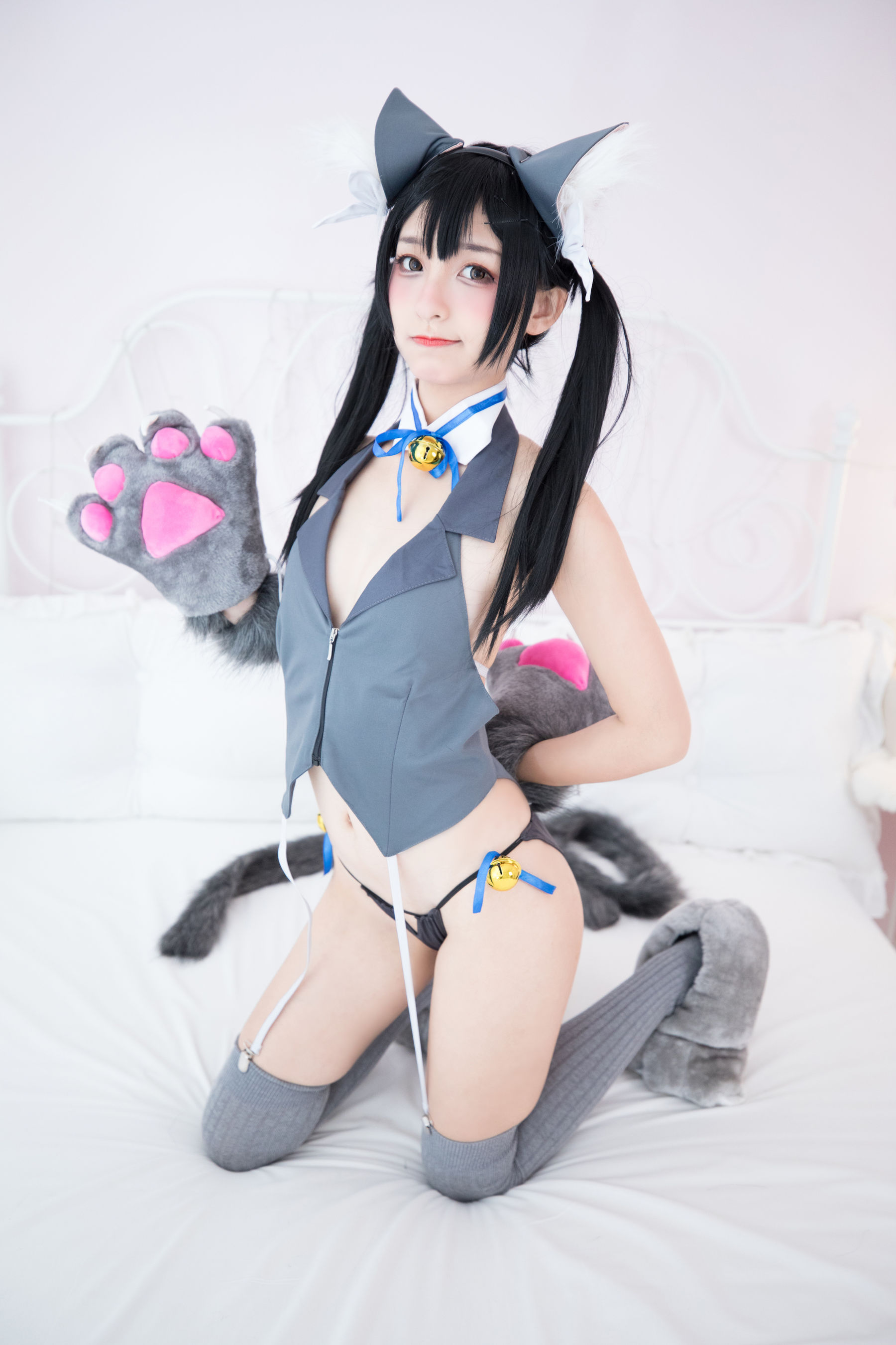 [萝莉COS] 神楽坂真冬 魔法を使えないの日常 [150P]