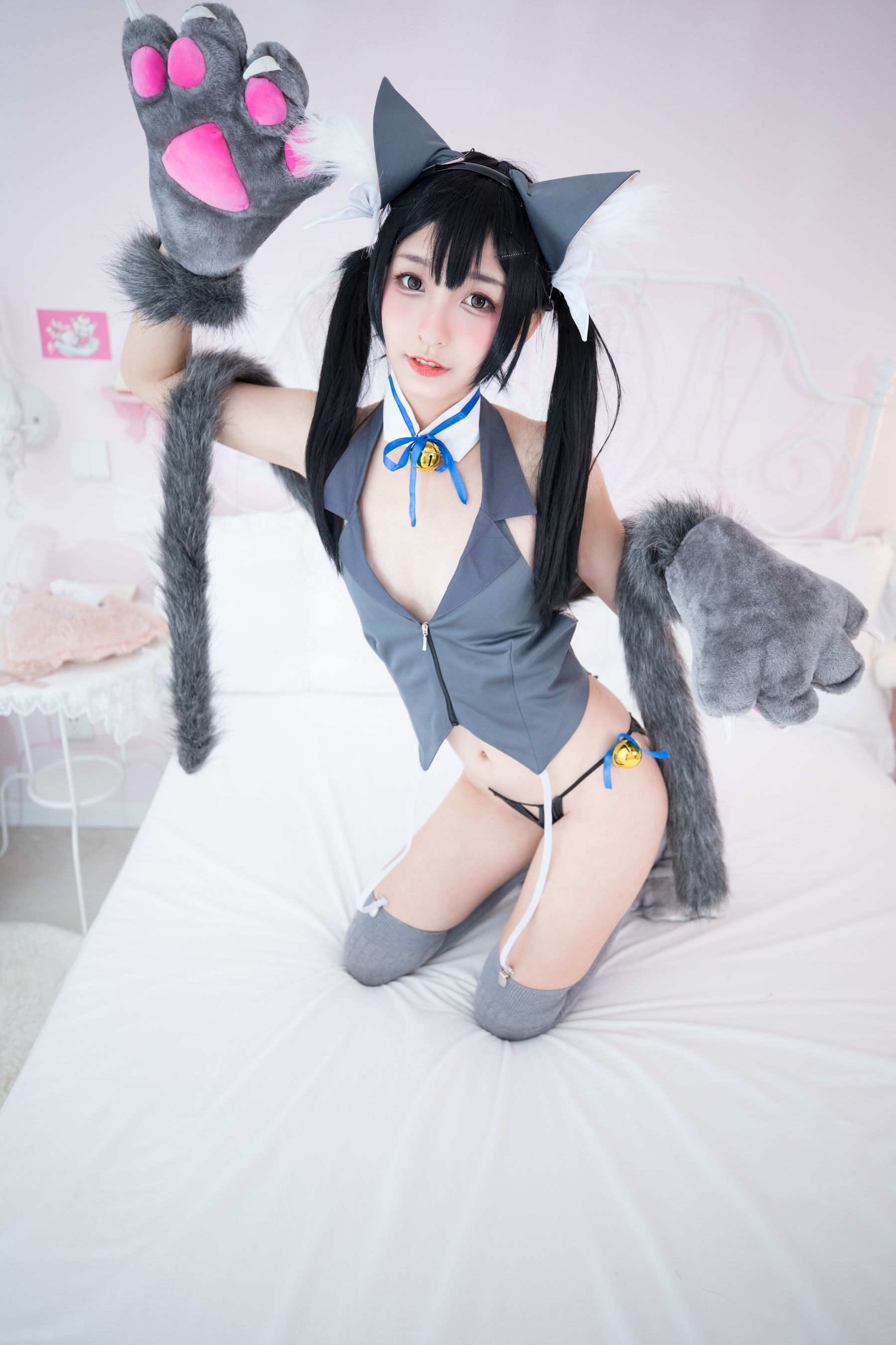 [萝莉COS] 神楽坂真冬 魔法を使えないの日常 [150P]