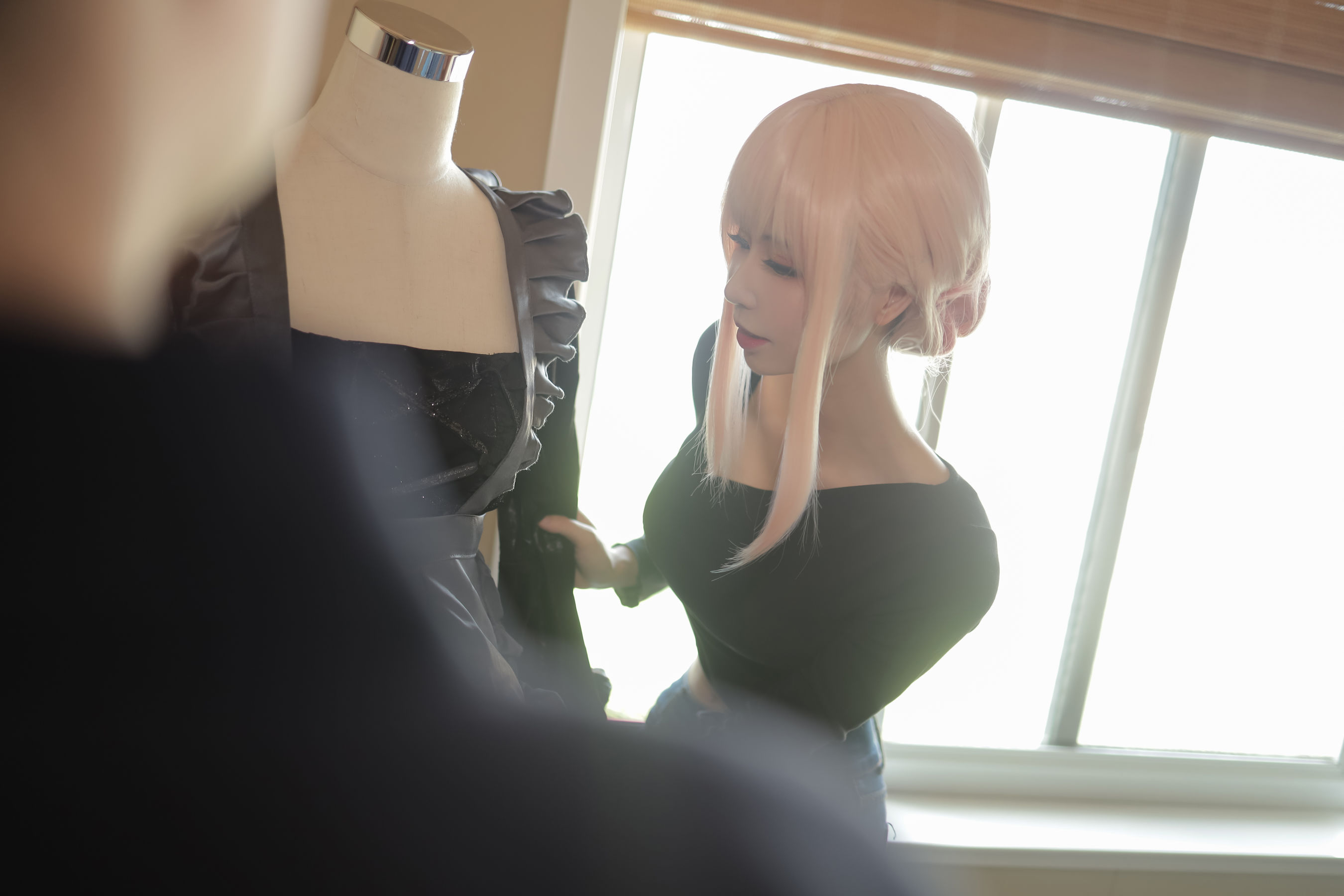 动漫博主爱老师_PhD – 喜多川海梦 洛丽塔 [13P]