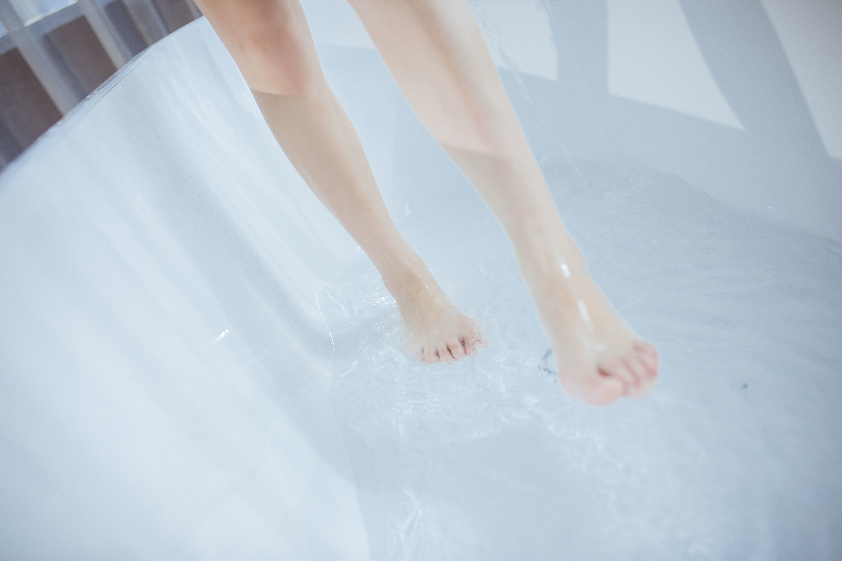 [萝莉COS] 斗鱼米线线sama – 浴缸 [23P]