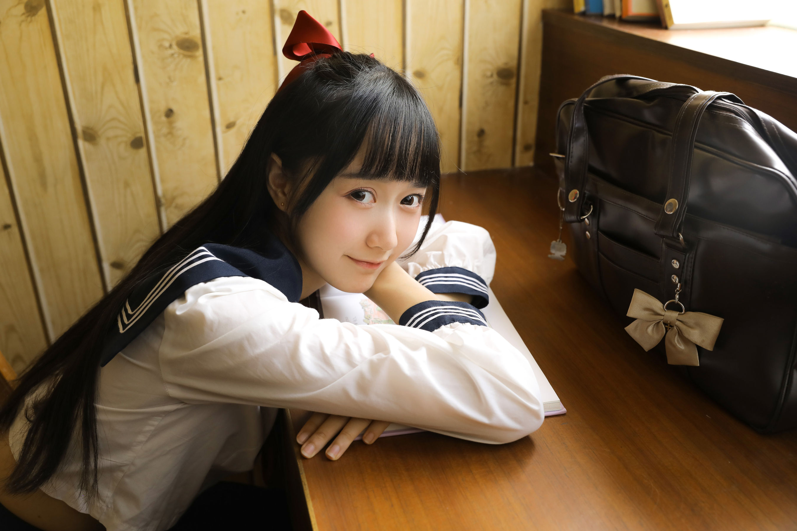 [萝莉COS] 木绵绵OwO – 绵相随 JK水手服 [32P]