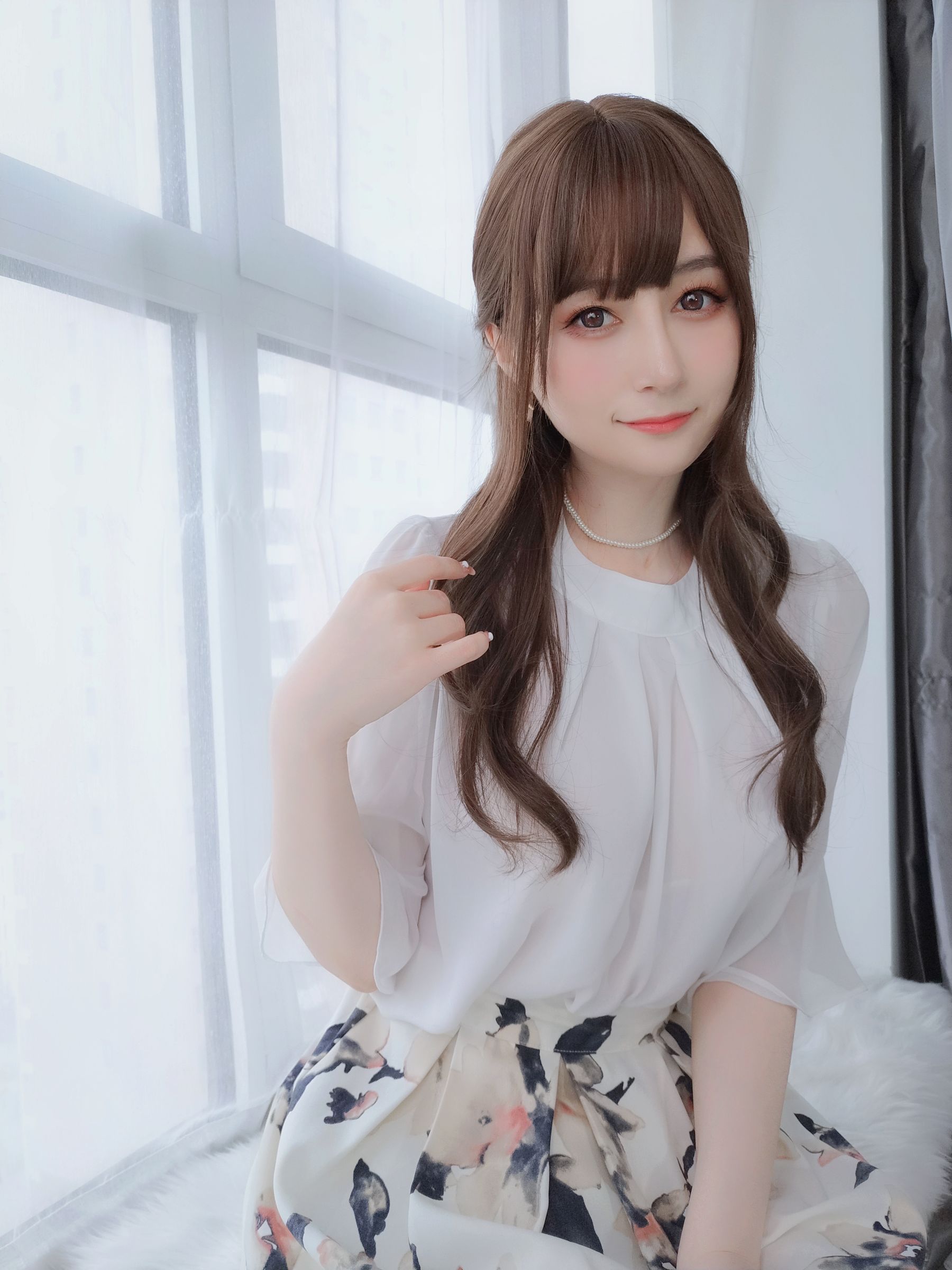 Coser小姐姐白银 – 肉丝人妻 [110P]