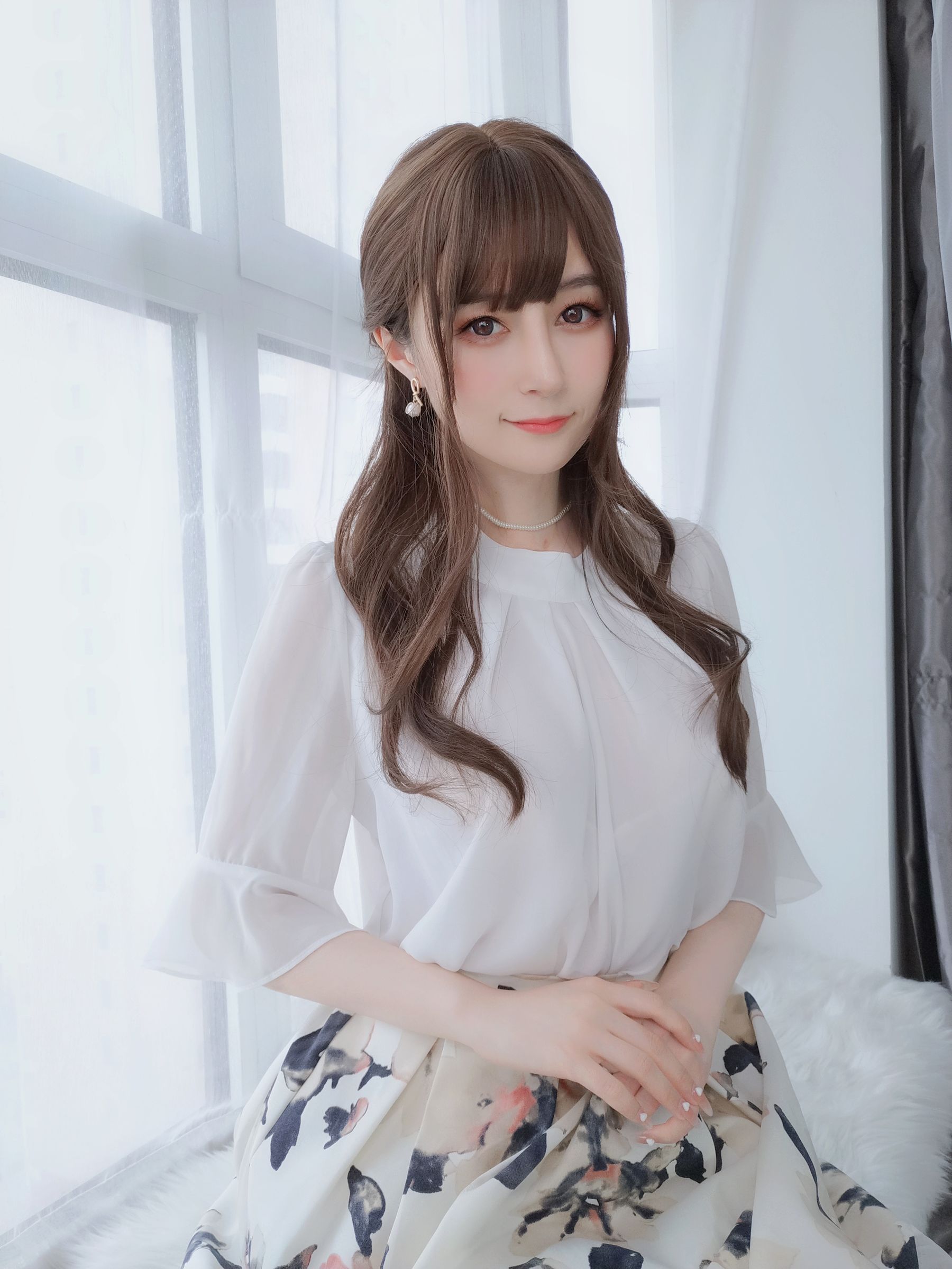 Coser小姐姐白银 – 肉丝人妻 [110P]