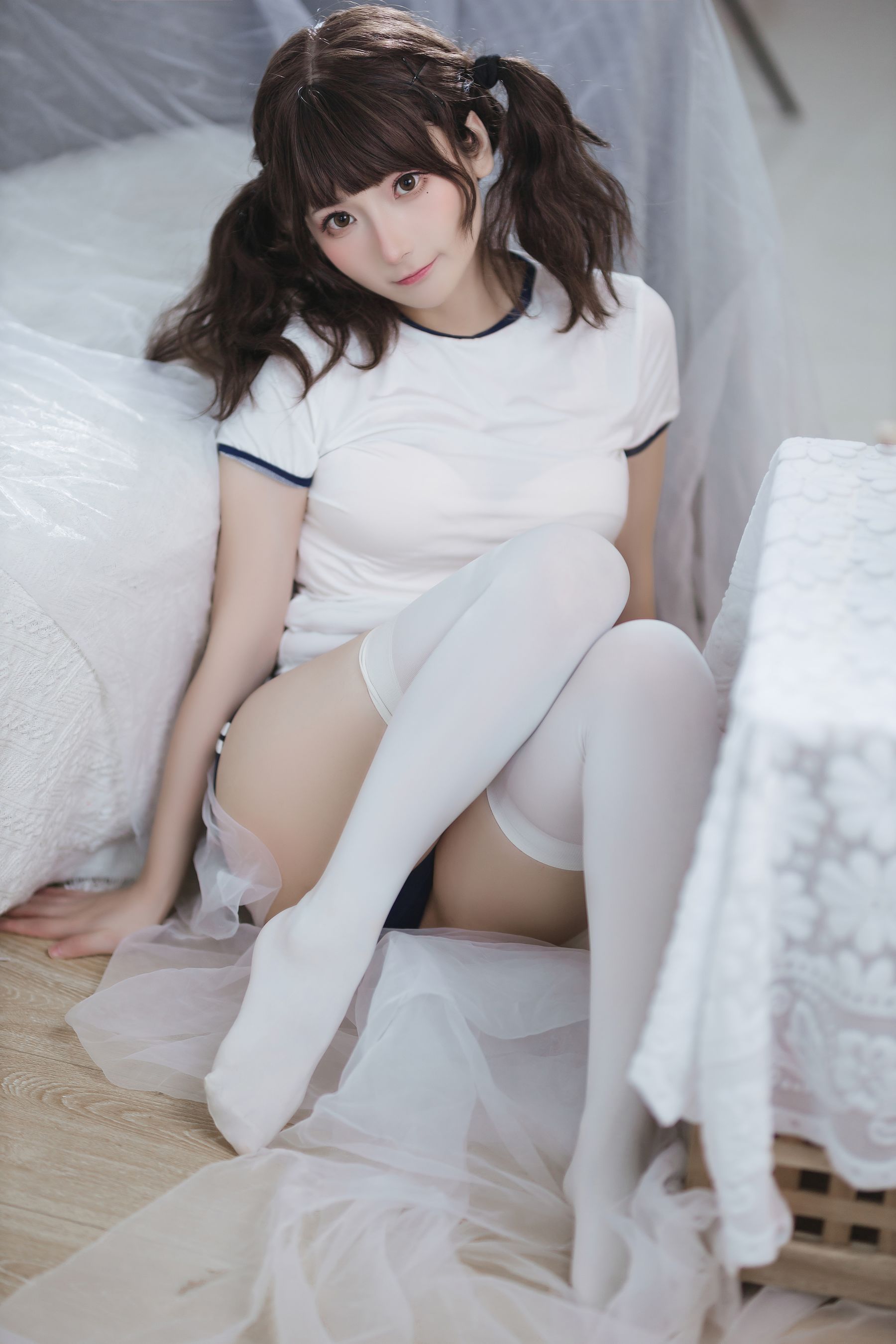 是三不是世w – 束缚 [37P]