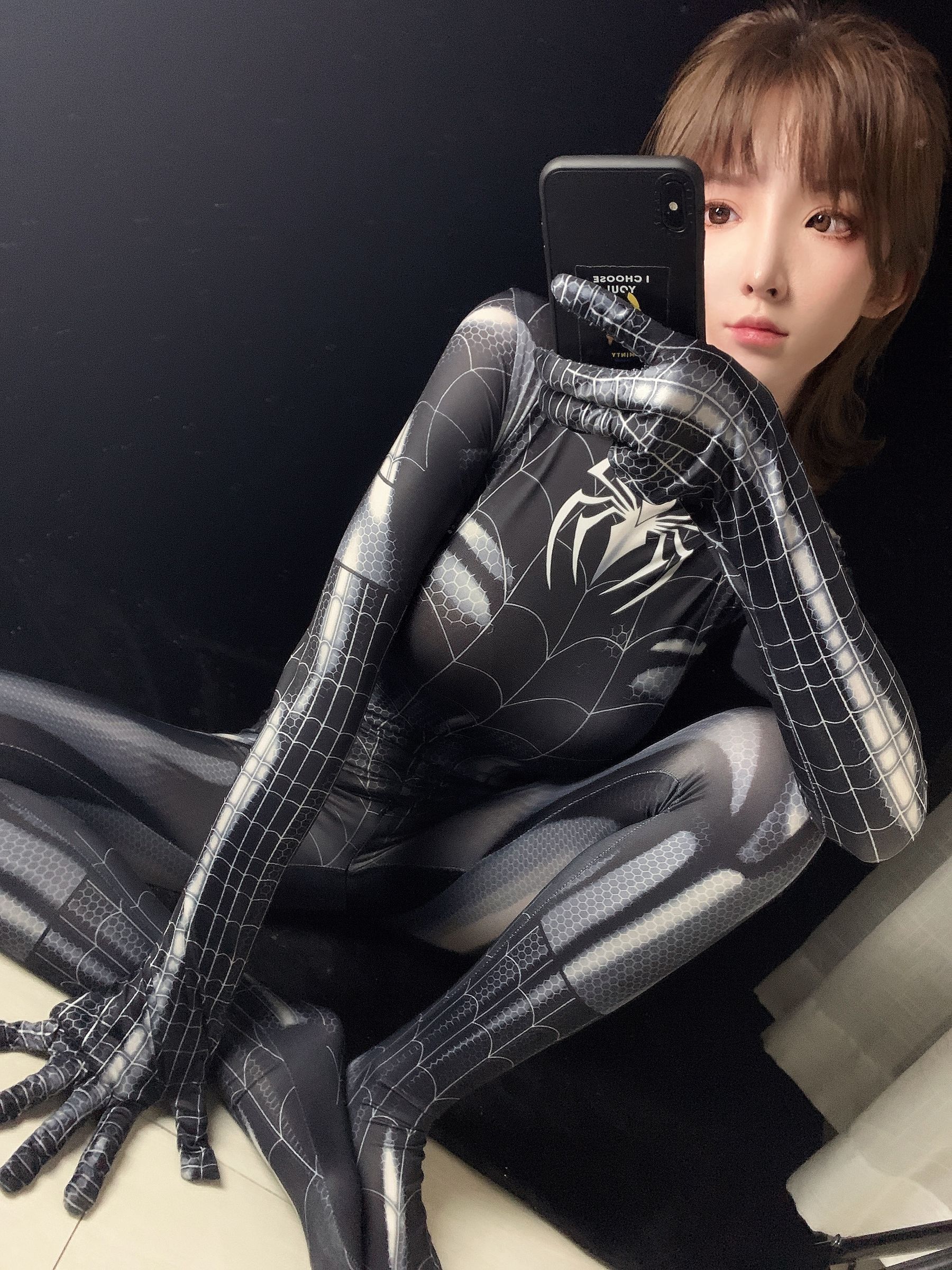 一小央泽 – 黑蜘蛛 [30P]